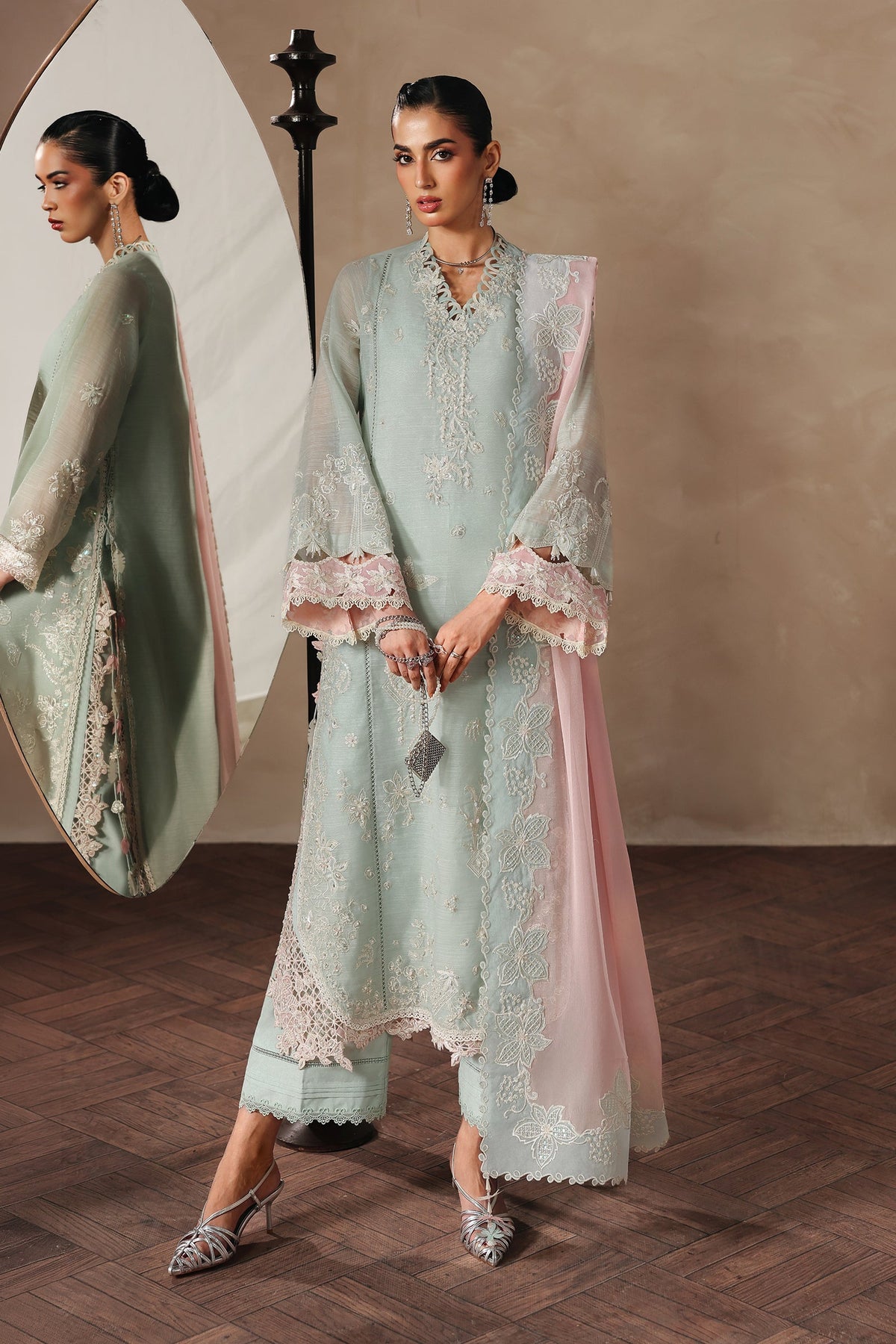 QLP-02 - Nazia