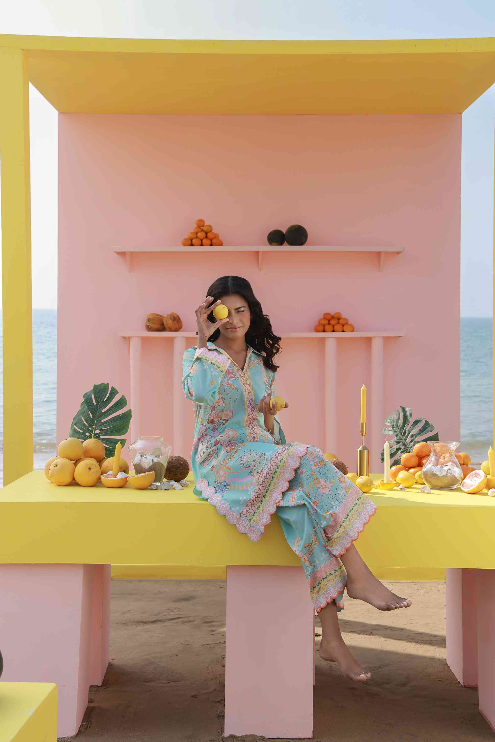 https://cdn.shopify.com/s/files/1/0663/9616/0233/files/GlassFloral_4.jpg?v=1775740120