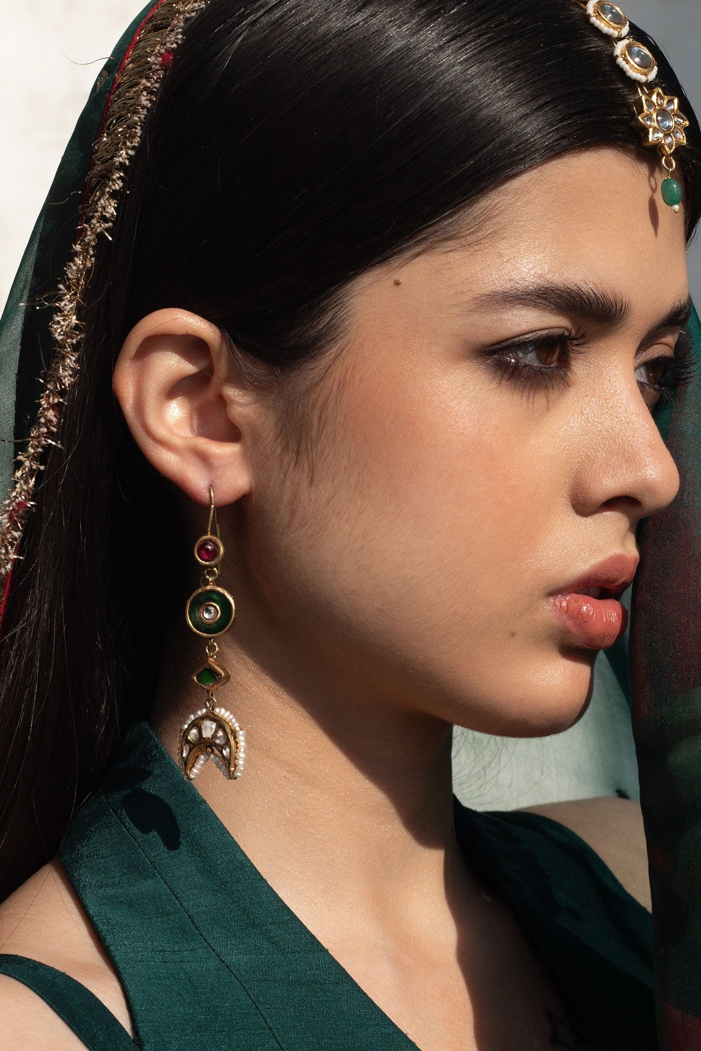 https://cdn.shopify.com/s/files/1/0340/8376/6405/files/GoldplatedMeenaEarrings.jpg?v=1702453371