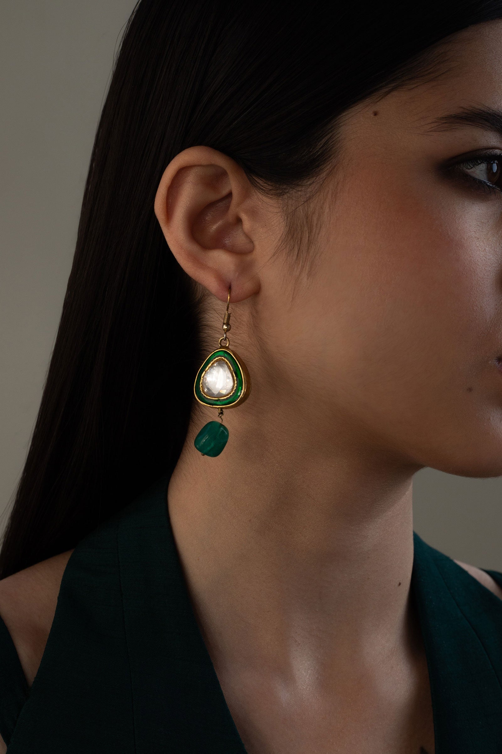 https://cdn.shopify.com/s/files/1/0340/8376/6405/files/GoldplatedMeenakariEarrings.jpg?v=1702453084