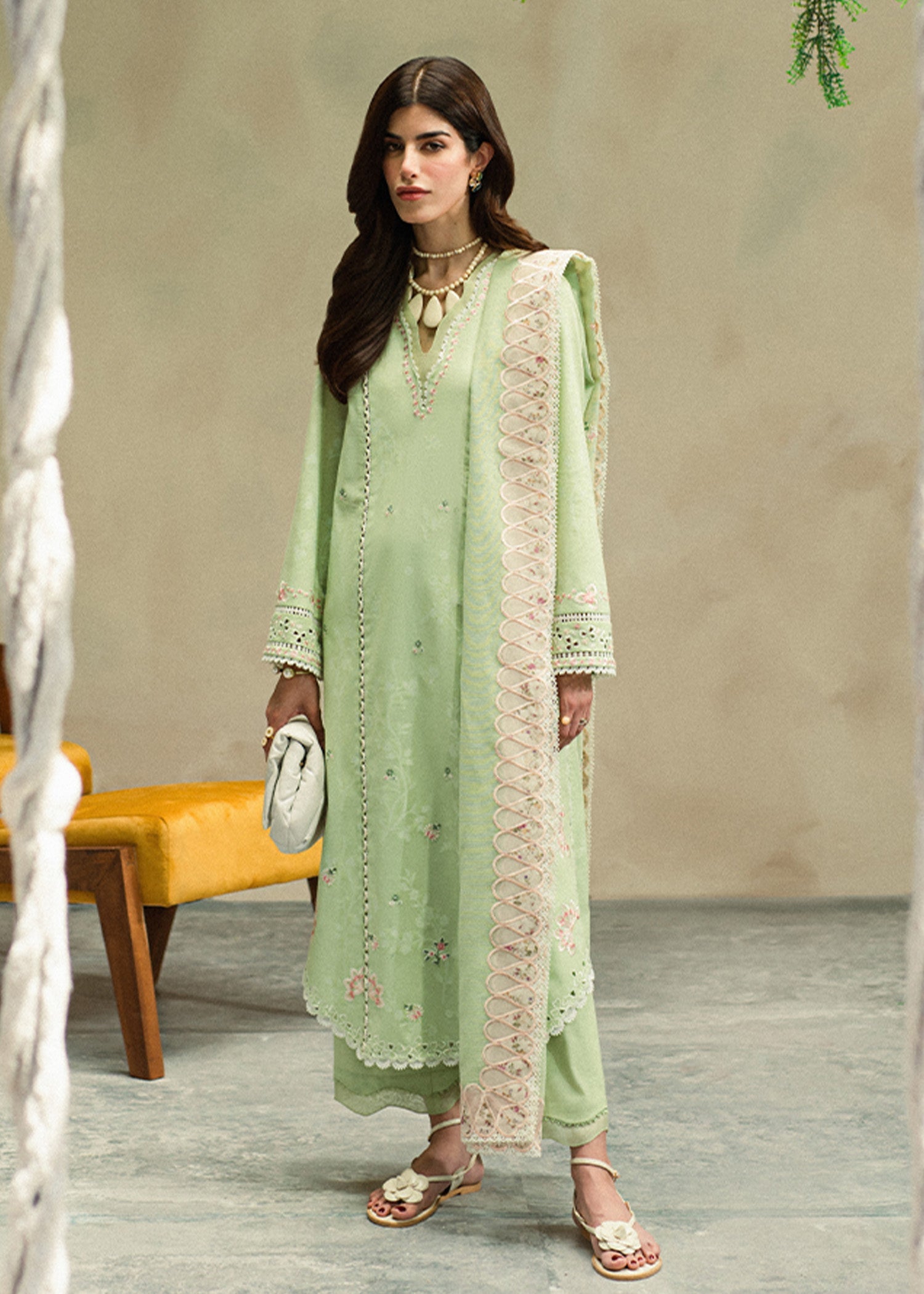https://cdn.shopify.com/s/files/1/1146/5868/files/Green02.jpg?v=1715952514