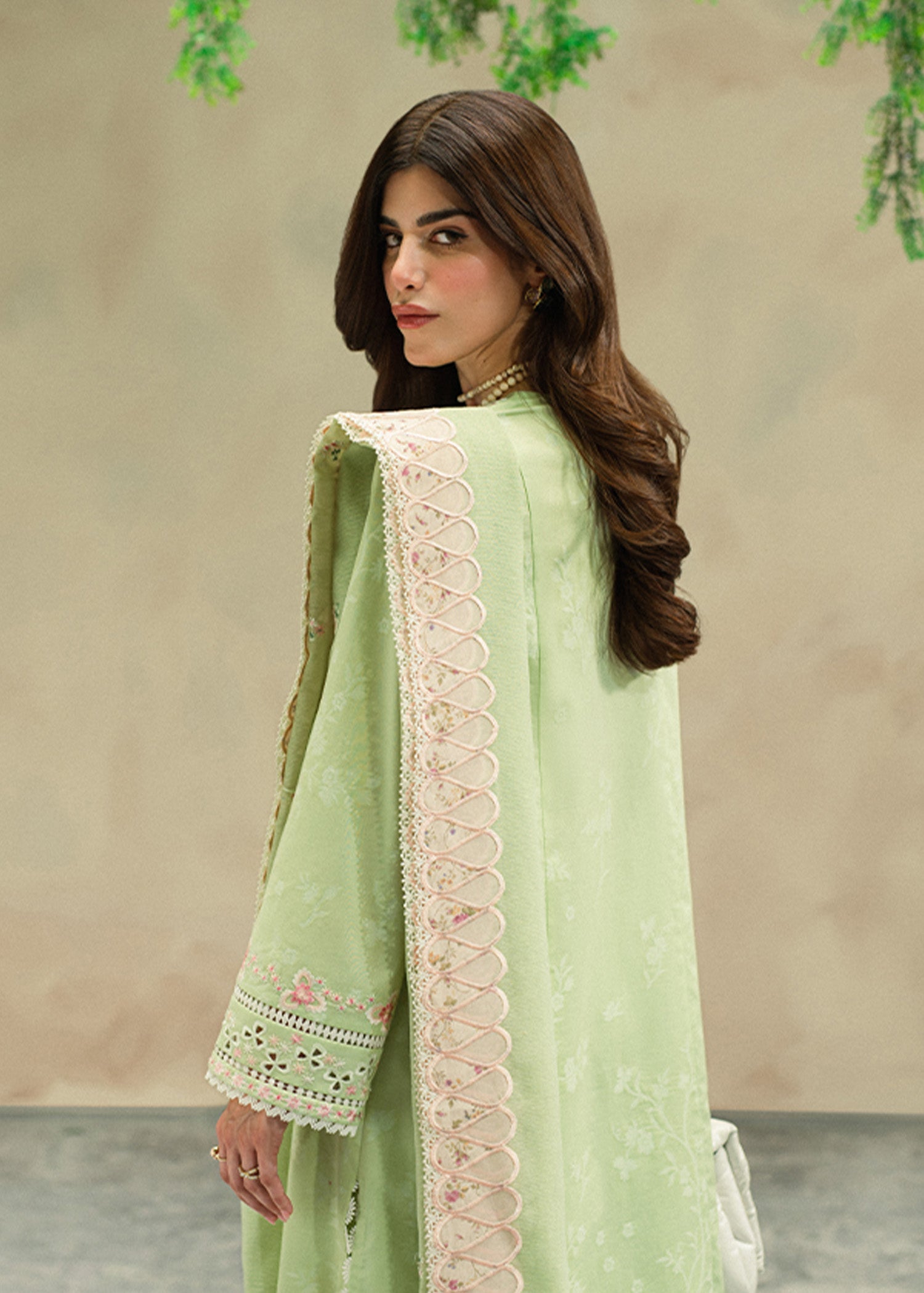 https://cdn.shopify.com/s/files/1/1146/5868/files/Green03.jpg?v=1715952514