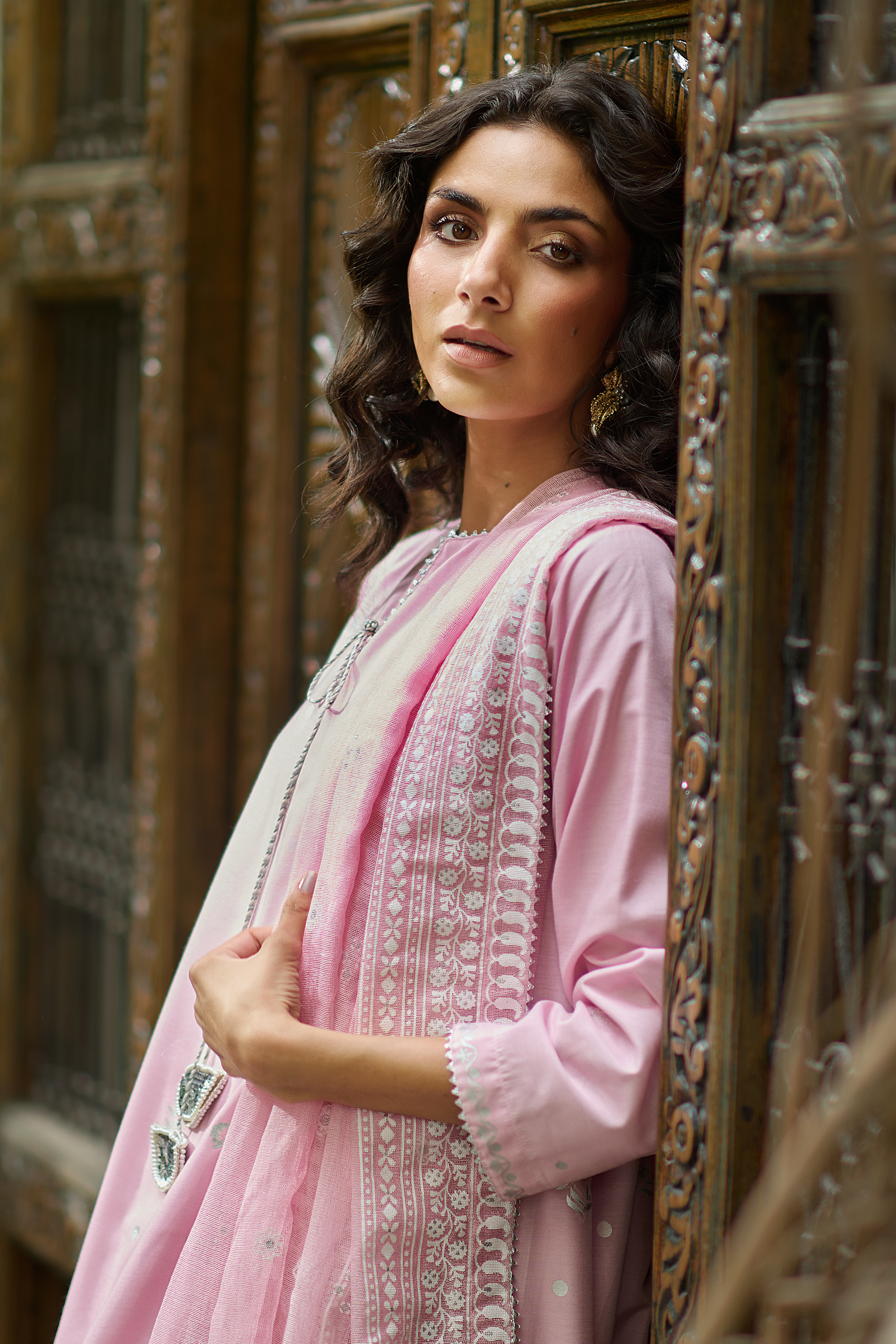 Gullal 2-Piece