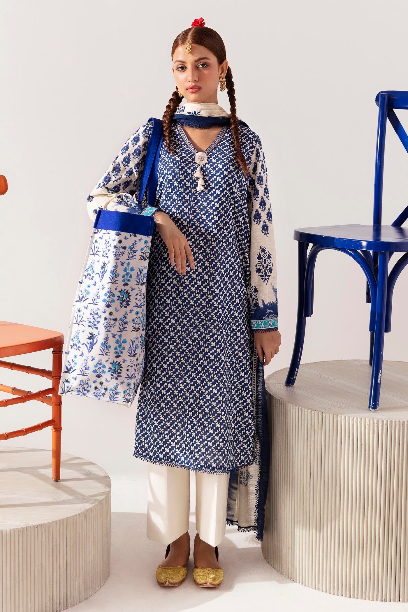 Ayeza Khan in Hestia