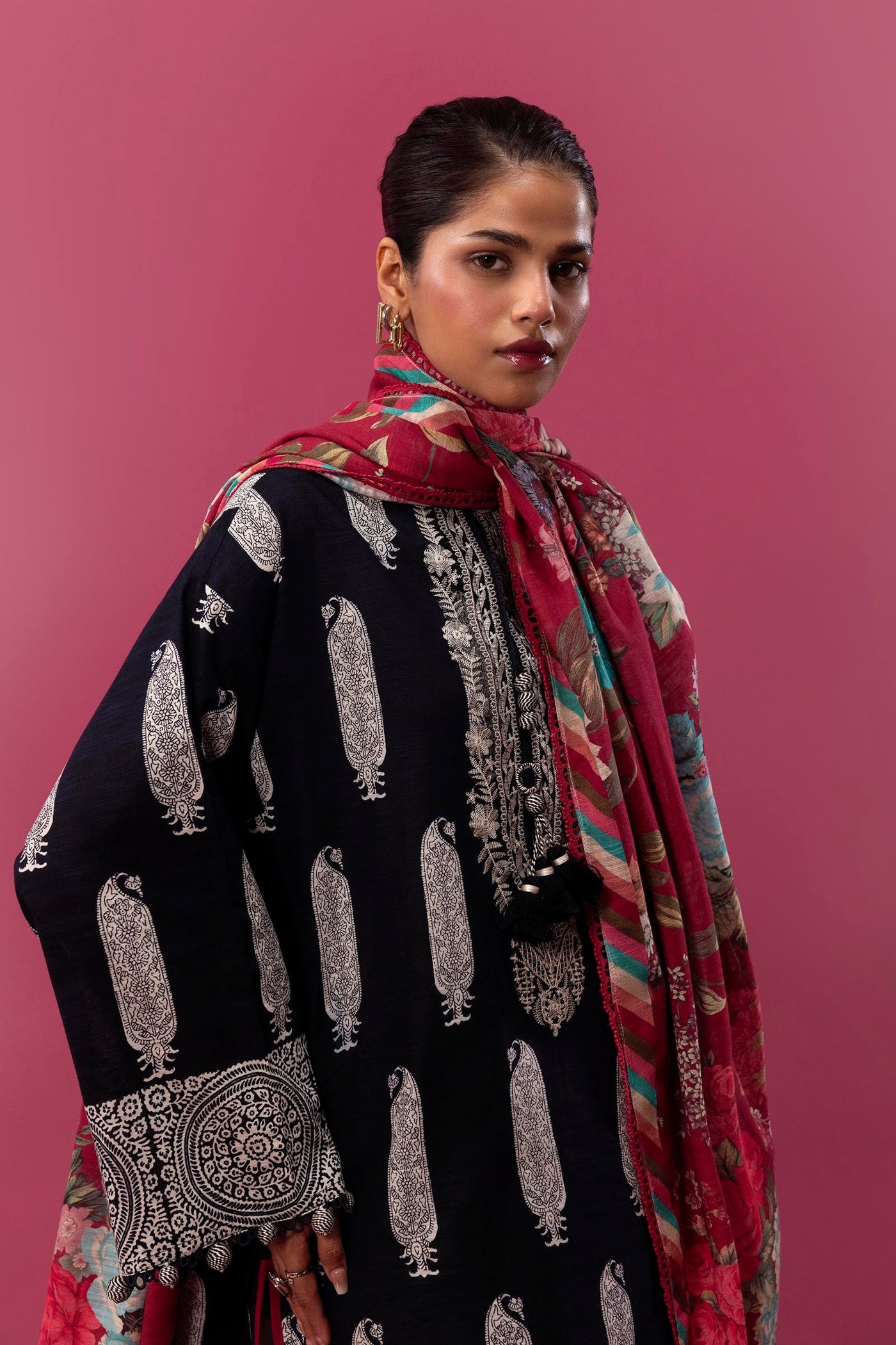 Unstitched 3 Piece Lawn Suit