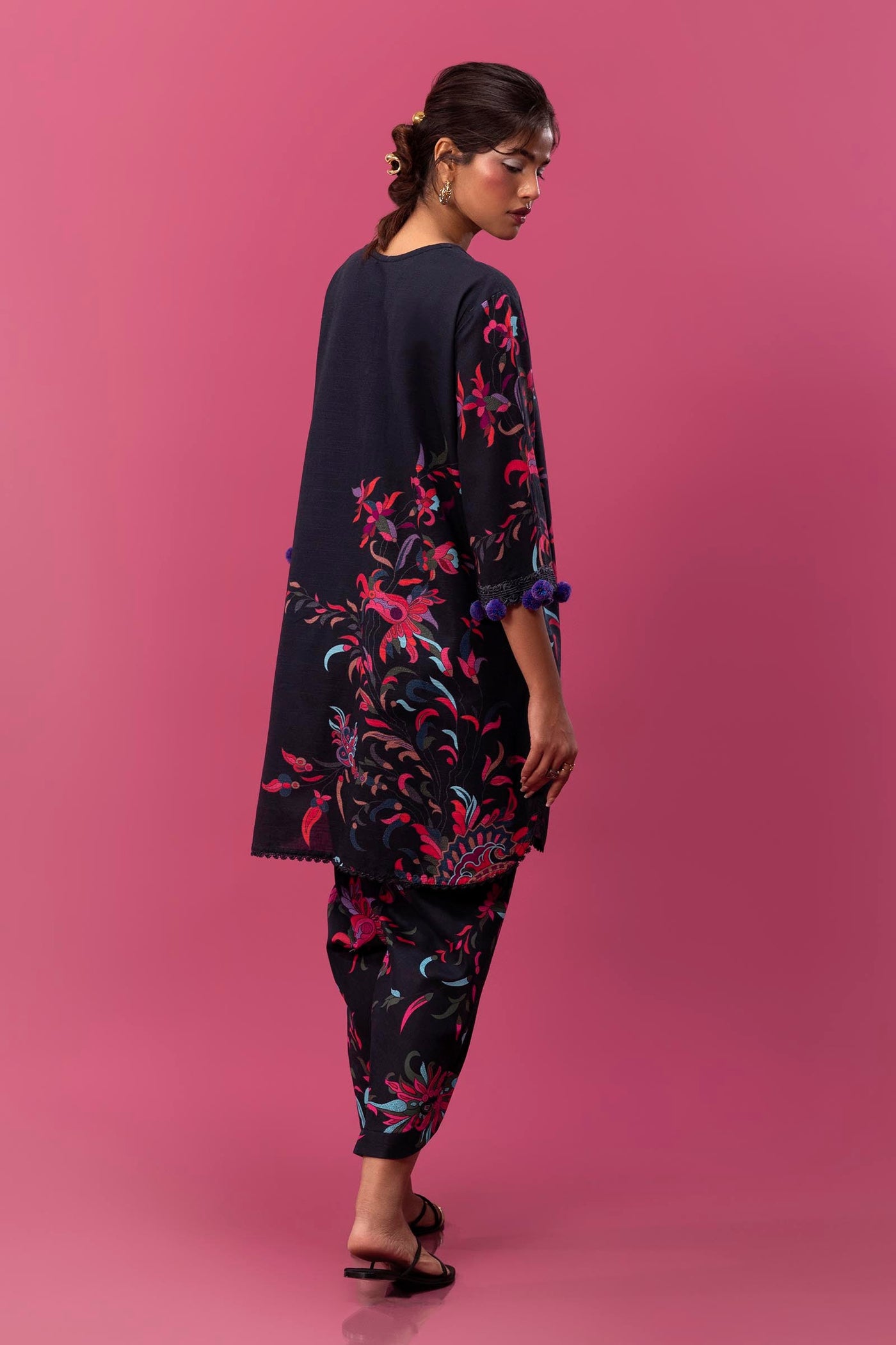 Rija Mujahid in Lueur D'or