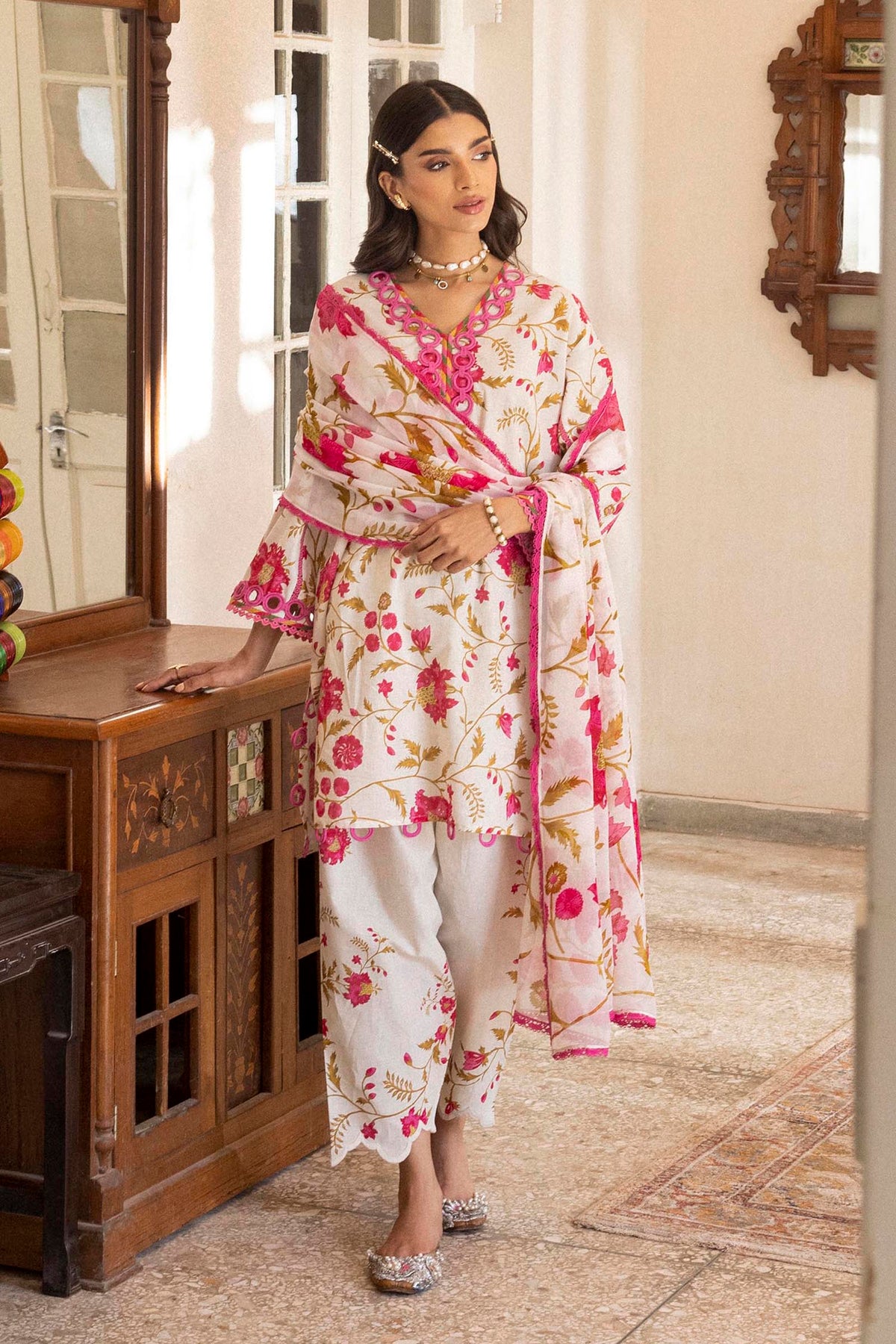Unstitched 3 Piece Lawn Suit