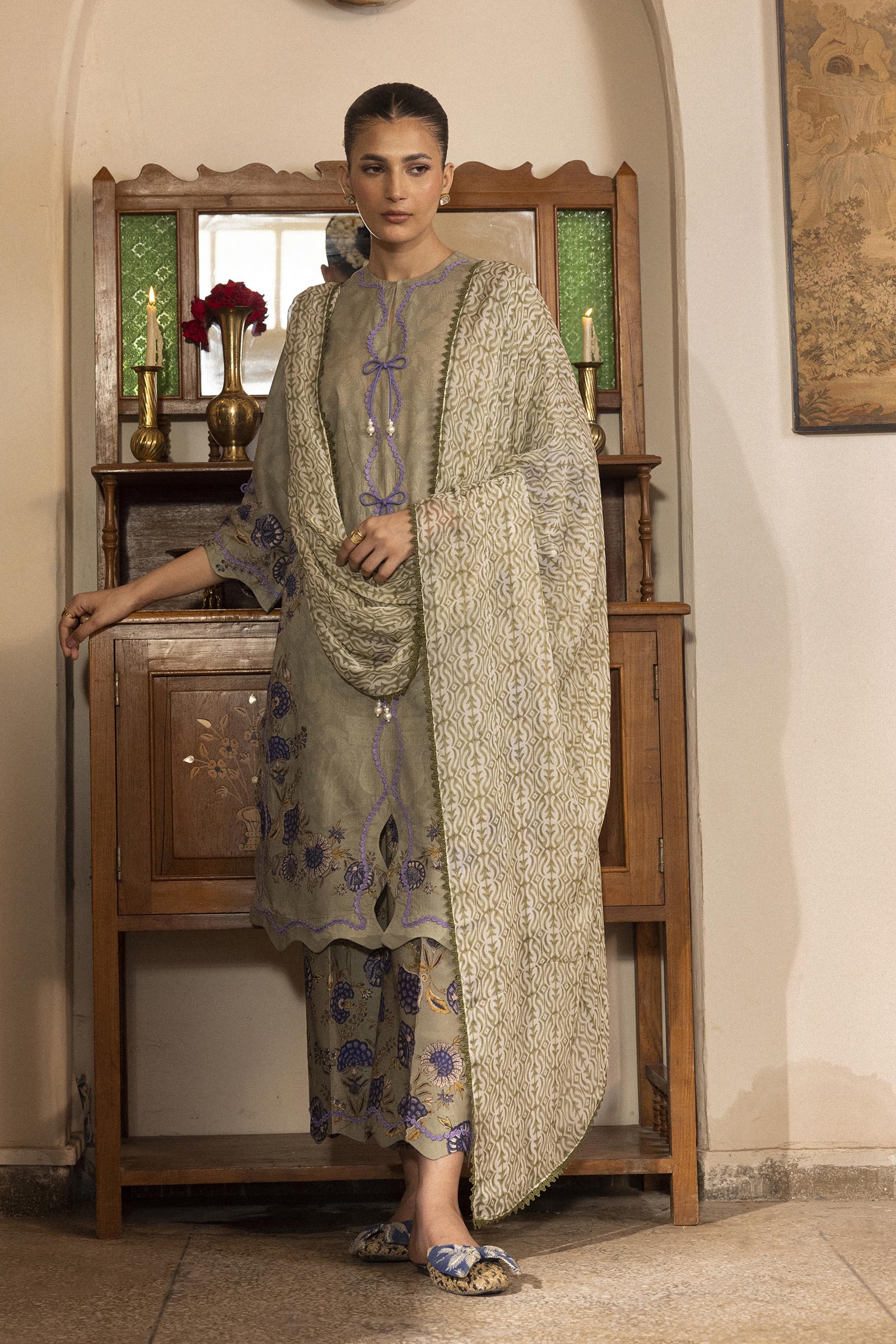 Unstitched 3 Piece Lawn Suit