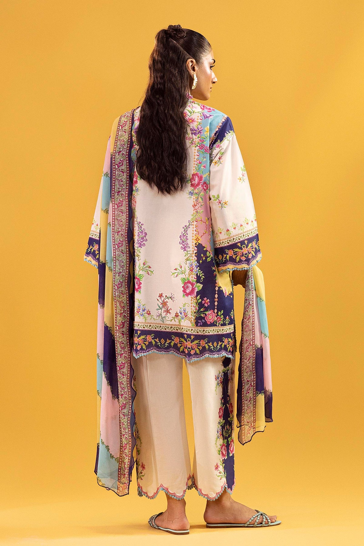 Unstitched Printed 3 Piece Lawn Suit