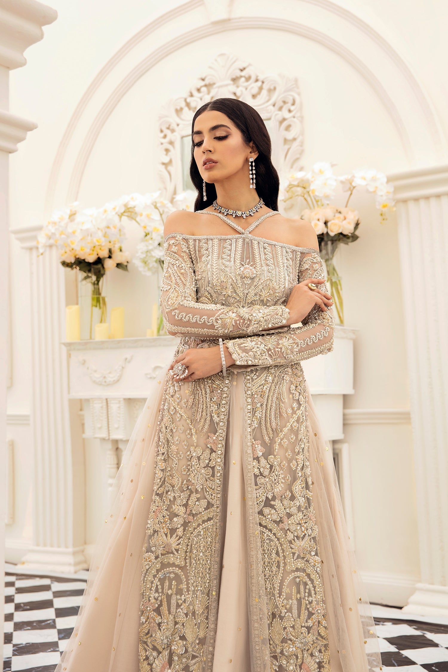 https://cdn.shopify.com/s/files/1/0523/4327/5696/products/HAFEEZA-2.jpg?v=1755961185