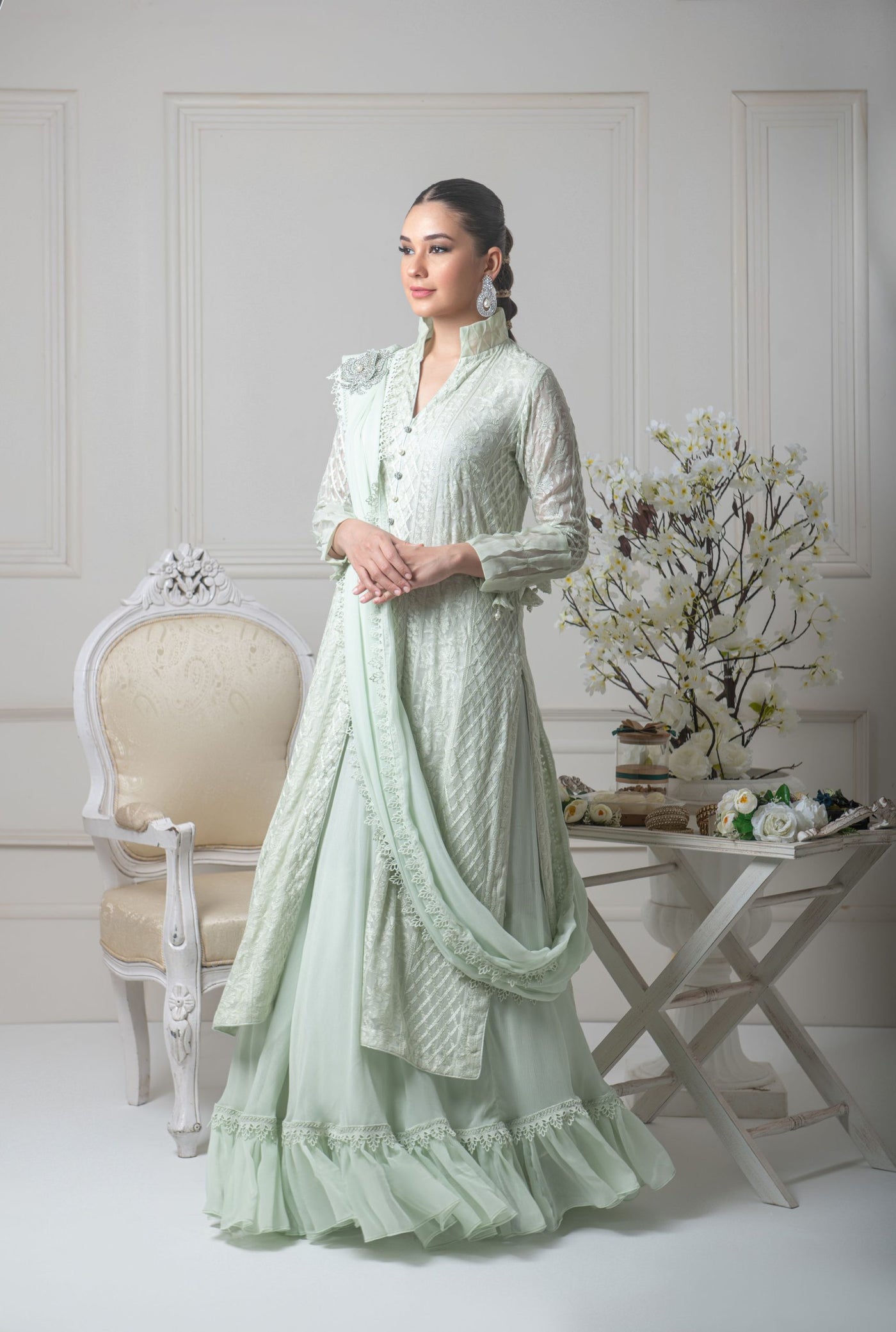https://ayesha-somaya.com/wp-content/uploads/2024/02/HM1_2970-scaled.jpg