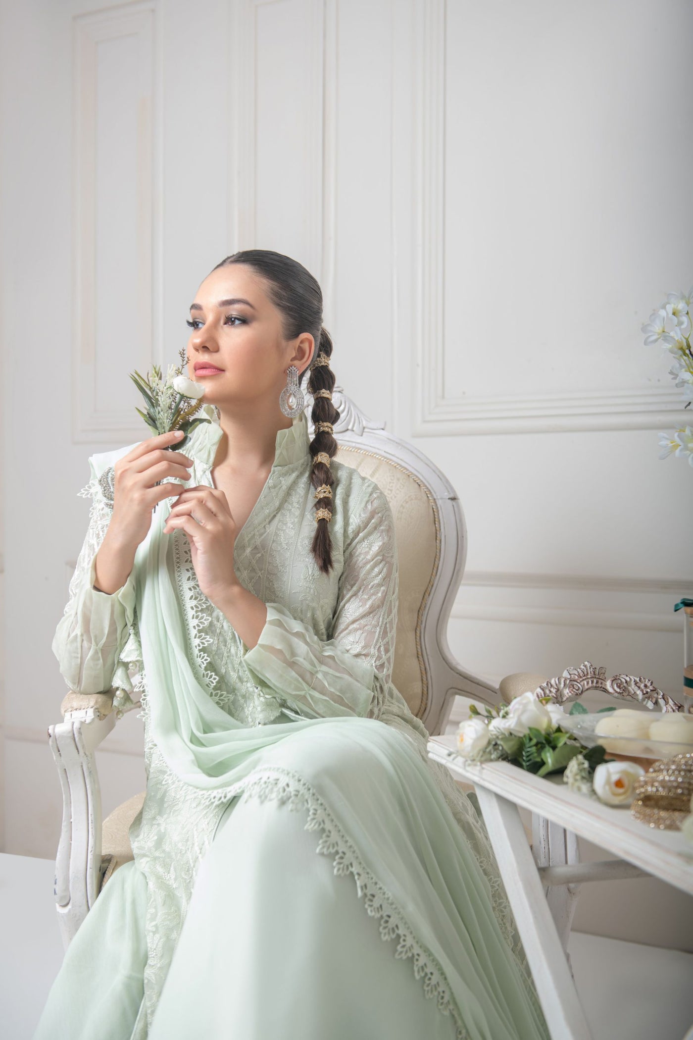 https://ayesha-somaya.com/wp-content/uploads/2024/02/HM1_3009-scaled.jpg