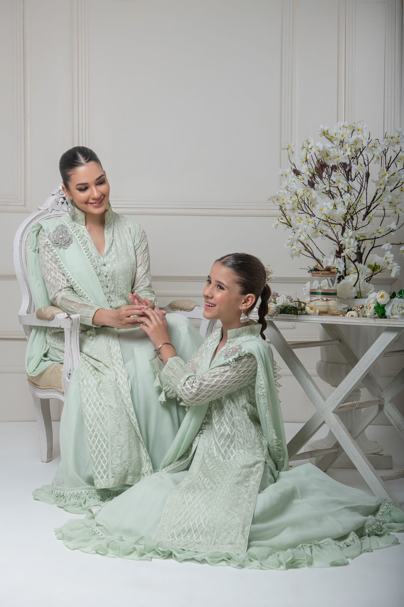 https://ayesha-somaya.com/wp-content/uploads/2024/02/HM1_3106-scaled.jpg