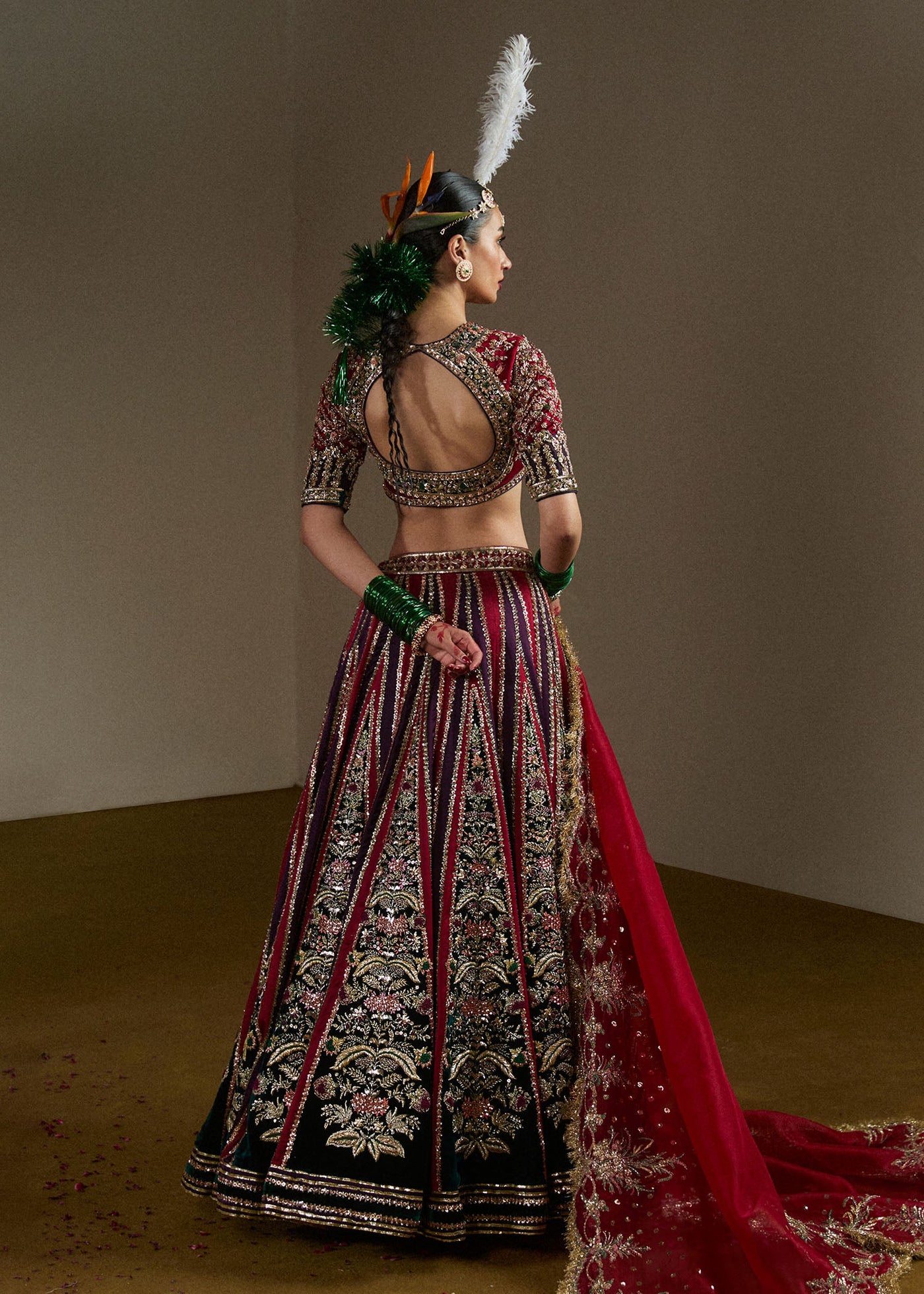 https://cdn.shopify.com/s/files/1/0016/9476/1035/files/HR-Bridals26178-copy-ed.jpg?v=1730191000