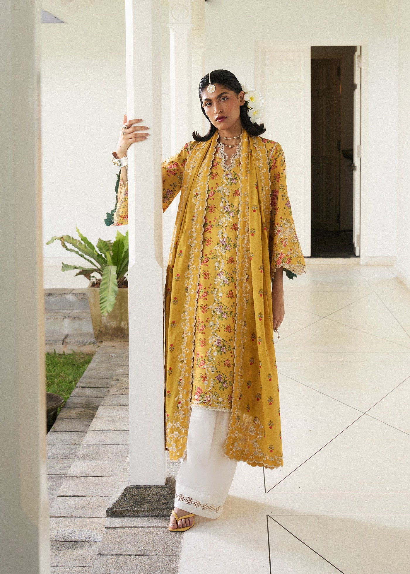 https://cdn.shopify.com/s/files/1/0016/9476/1035/files/HR-Pret-25-Sri-Lanka13450-copy-ed.jpg?v=1747739665