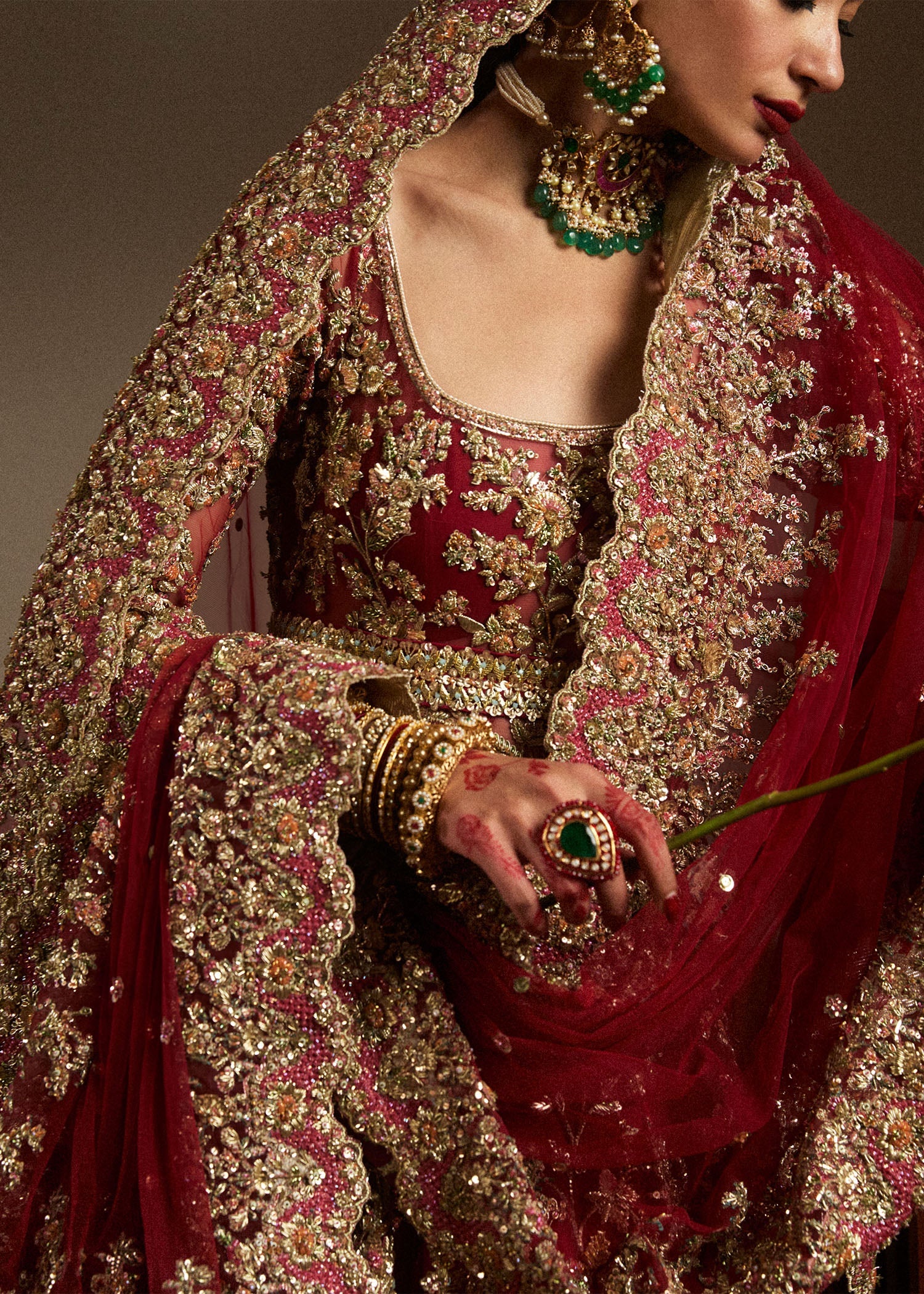 https://cdn.shopify.com/s/files/1/0016/9476/1035/files/HRBridals271841copy.jpg?v=1730188160