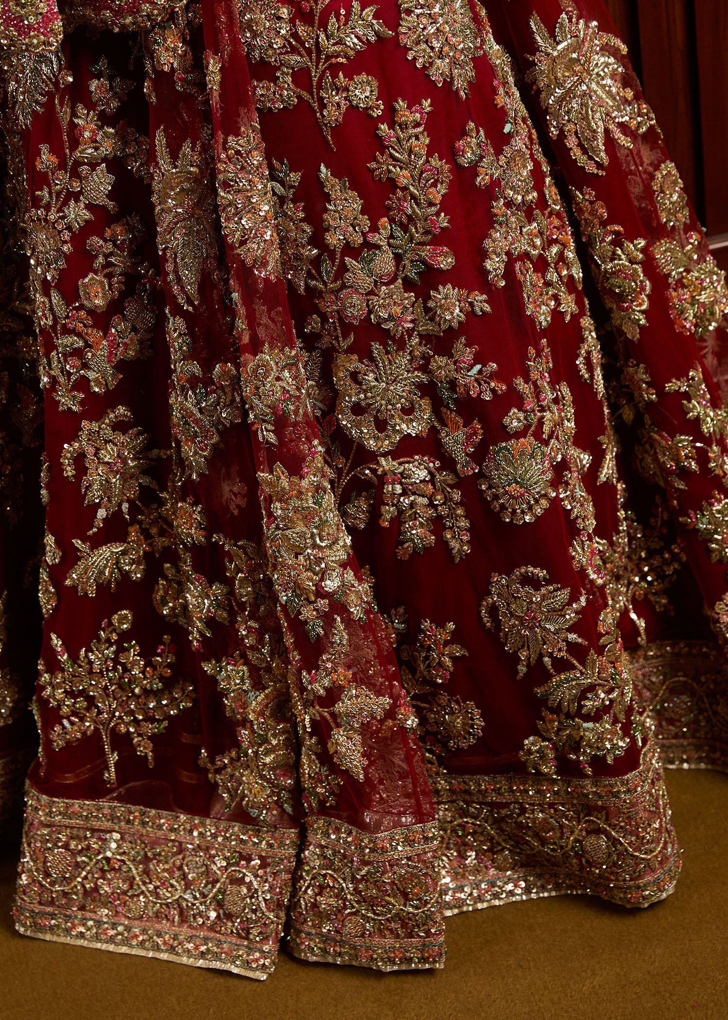 https://cdn.shopify.com/s/files/1/0016/9476/1035/files/HRBridals271851copy.jpg?v=1730188160