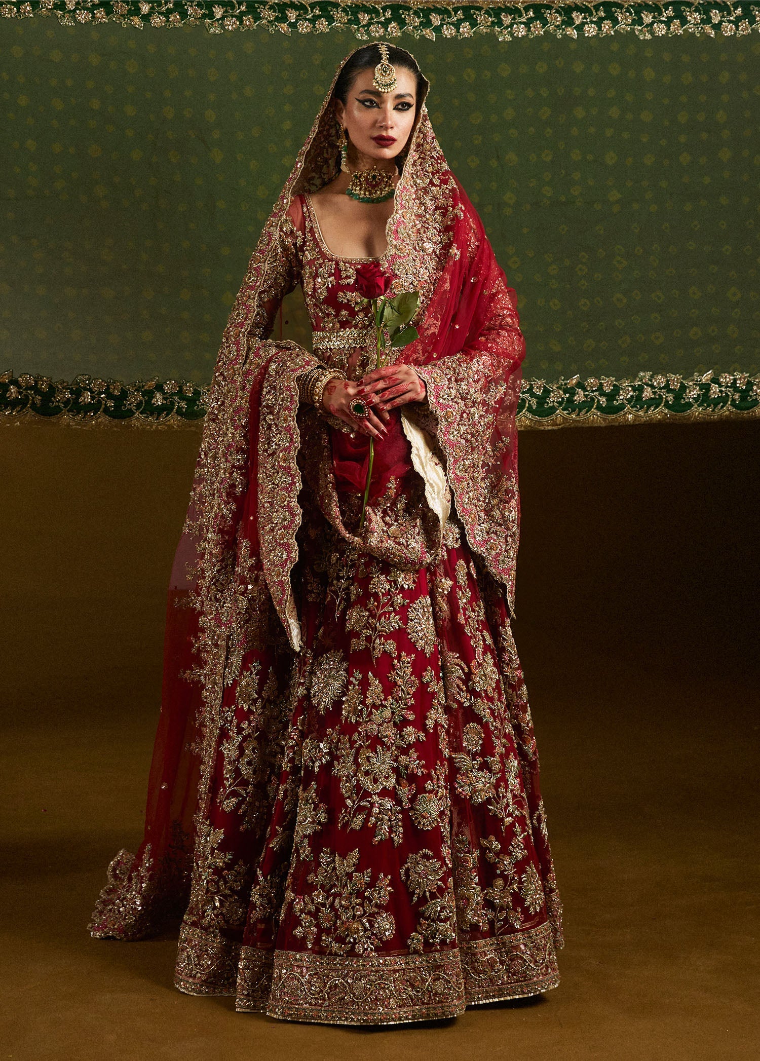 https://cdn.shopify.com/s/files/1/0016/9476/1035/files/HRBridals271931copy.jpg?v=1730188160