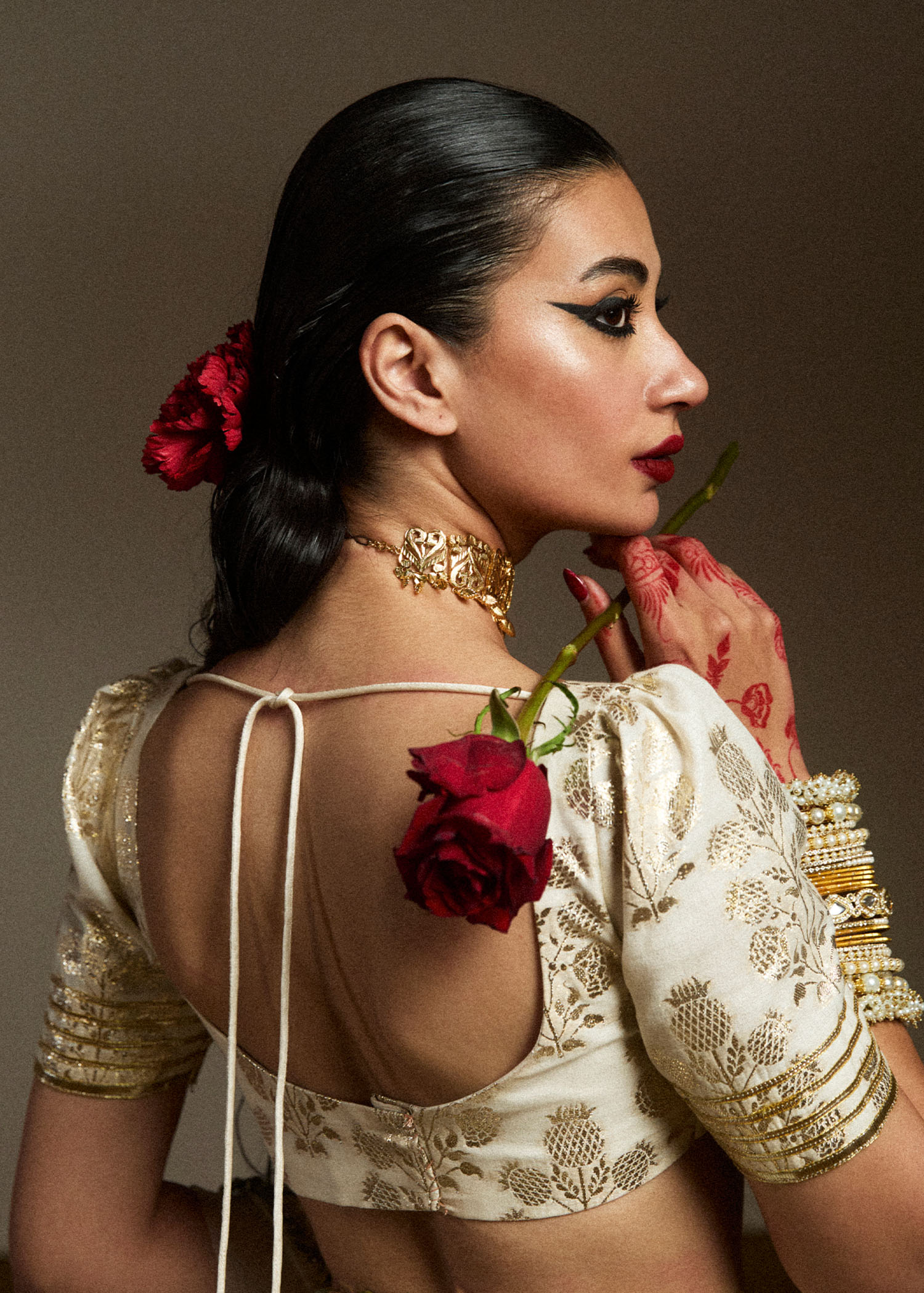 https://cdn.shopify.com/s/files/1/0016/9476/1035/files/HRBridals27295copy.jpg?v=1730201343
