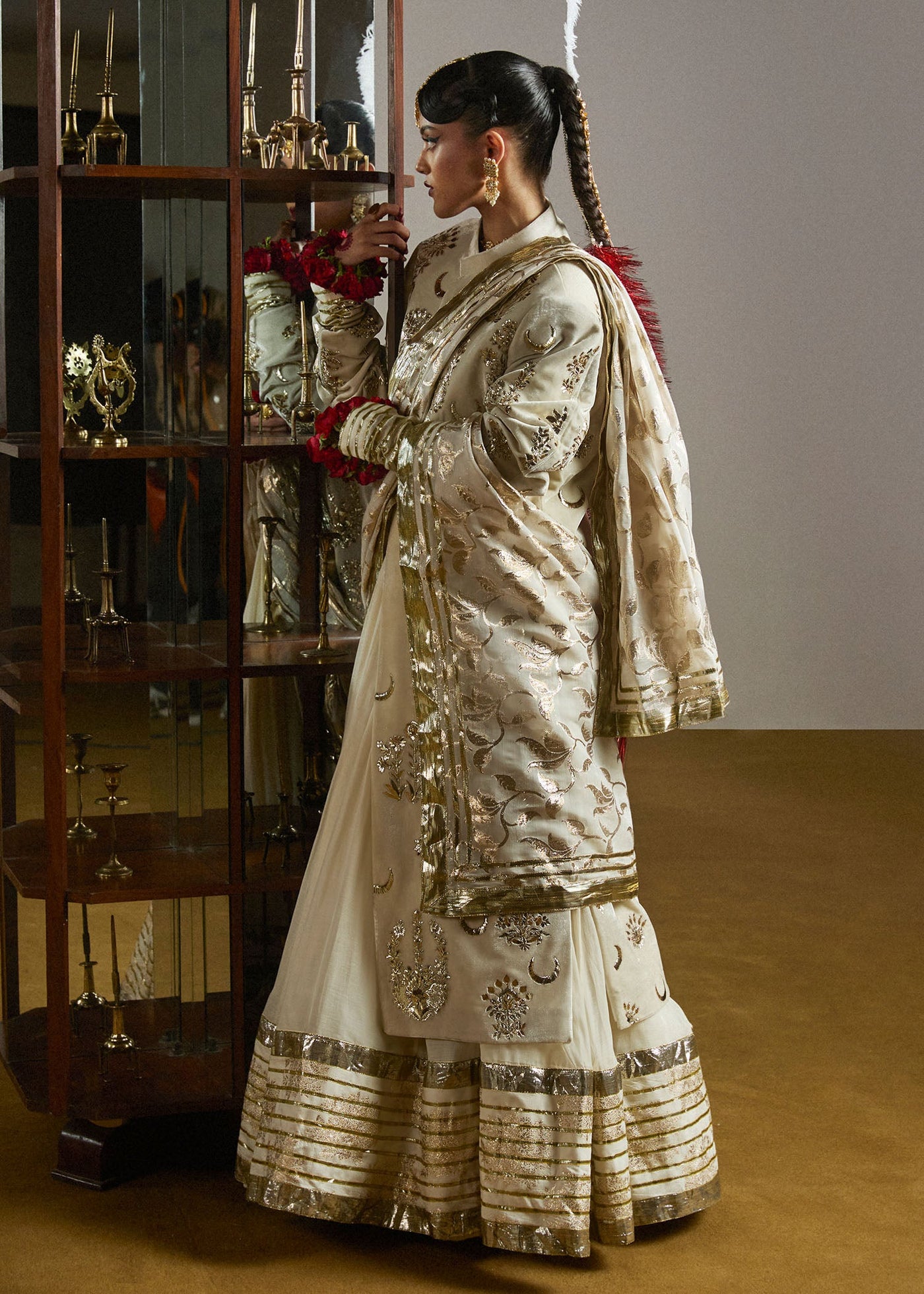 https://cdn.shopify.com/s/files/1/0016/9476/1035/files/HRBridals28338copy.jpg?v=1730197406