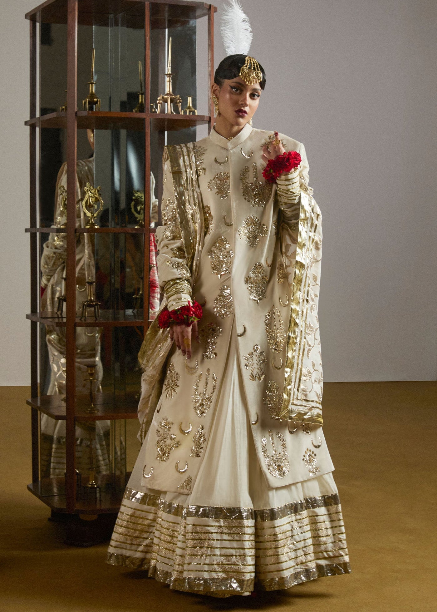 https://cdn.shopify.com/s/files/1/0016/9476/1035/files/HRBridals28412copy.jpg?v=1730197406