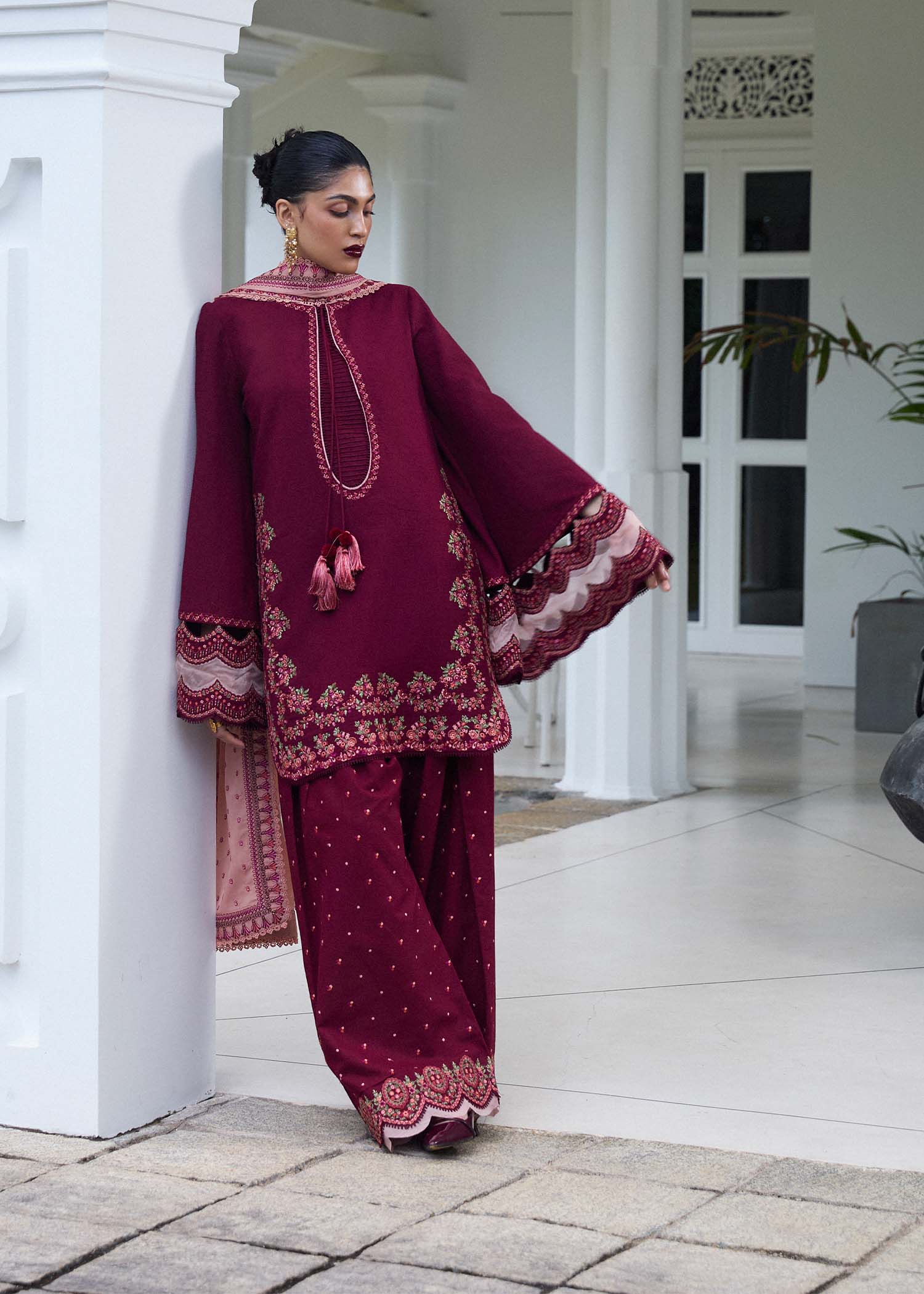 https://cdn.shopify.com/s/files/1/0016/9476/1035/files/HRPret25SriLanka15531copy.jpg?v=1747740177