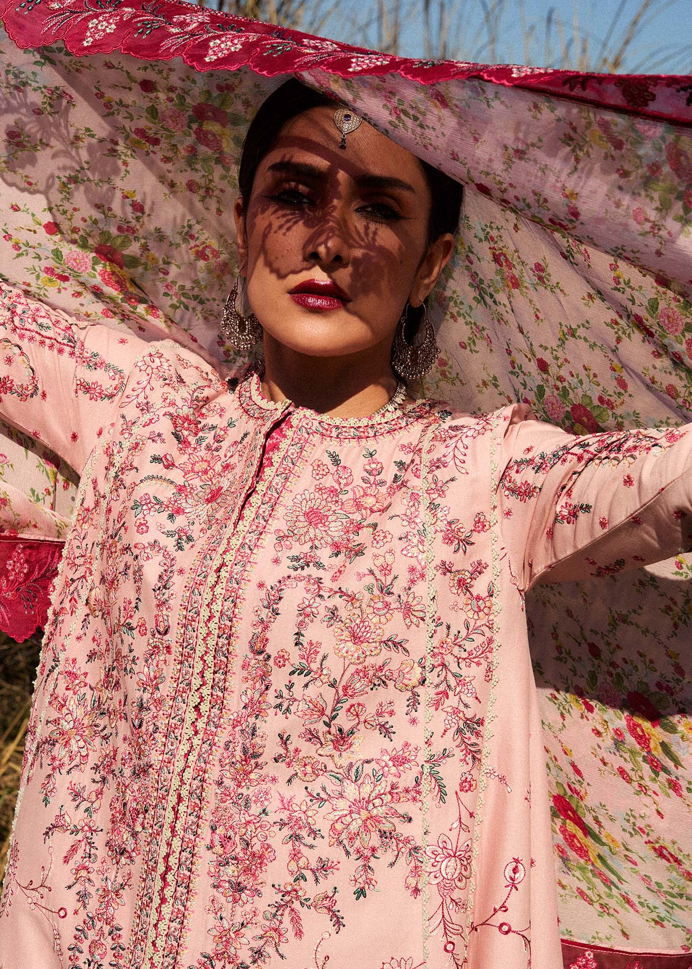 https://cdn.shopify.com/s/files/1/0016/9476/1035/files/HR_Majlal_2535249copy.jpg?v=1742278302