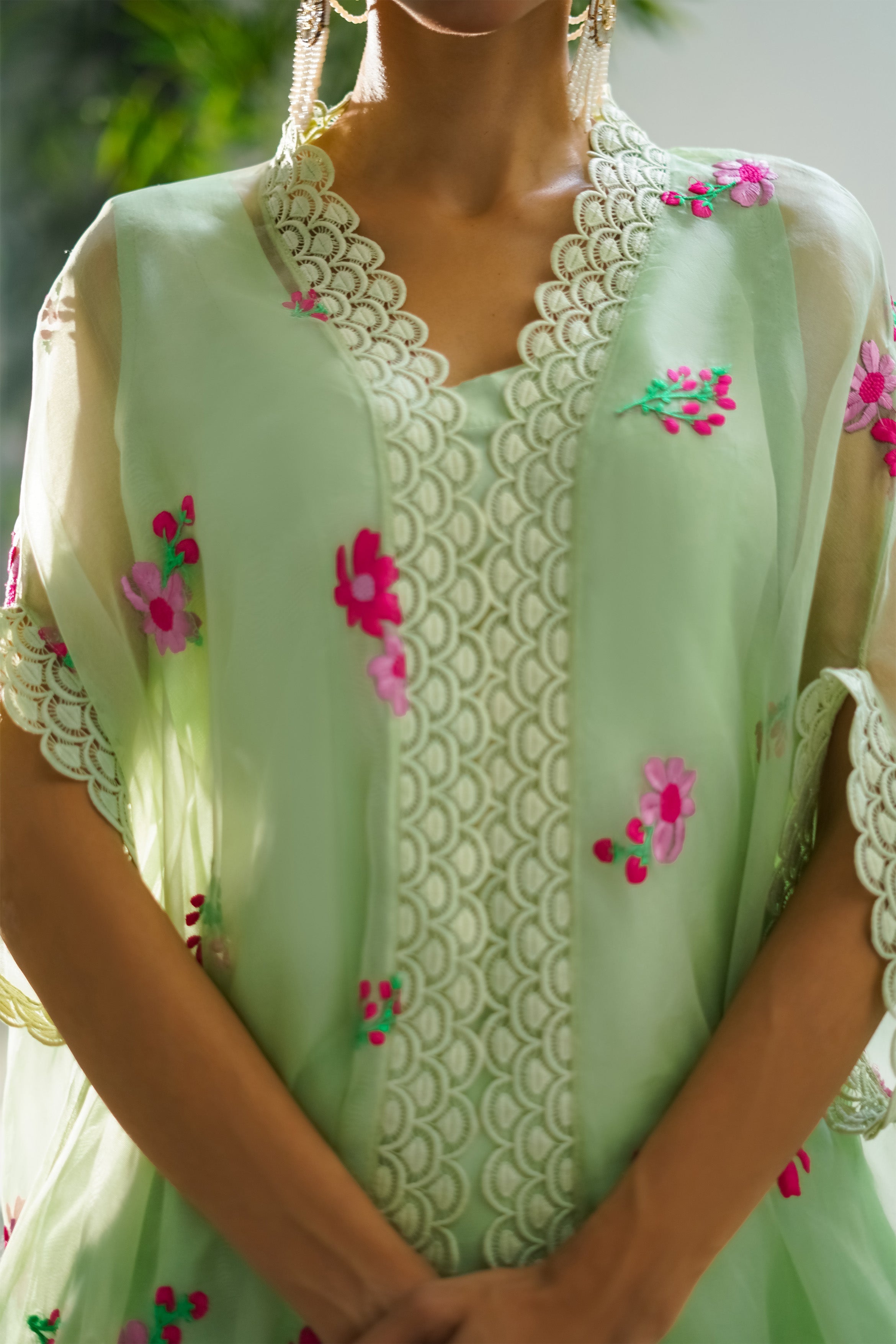 ZINNIA CAPE