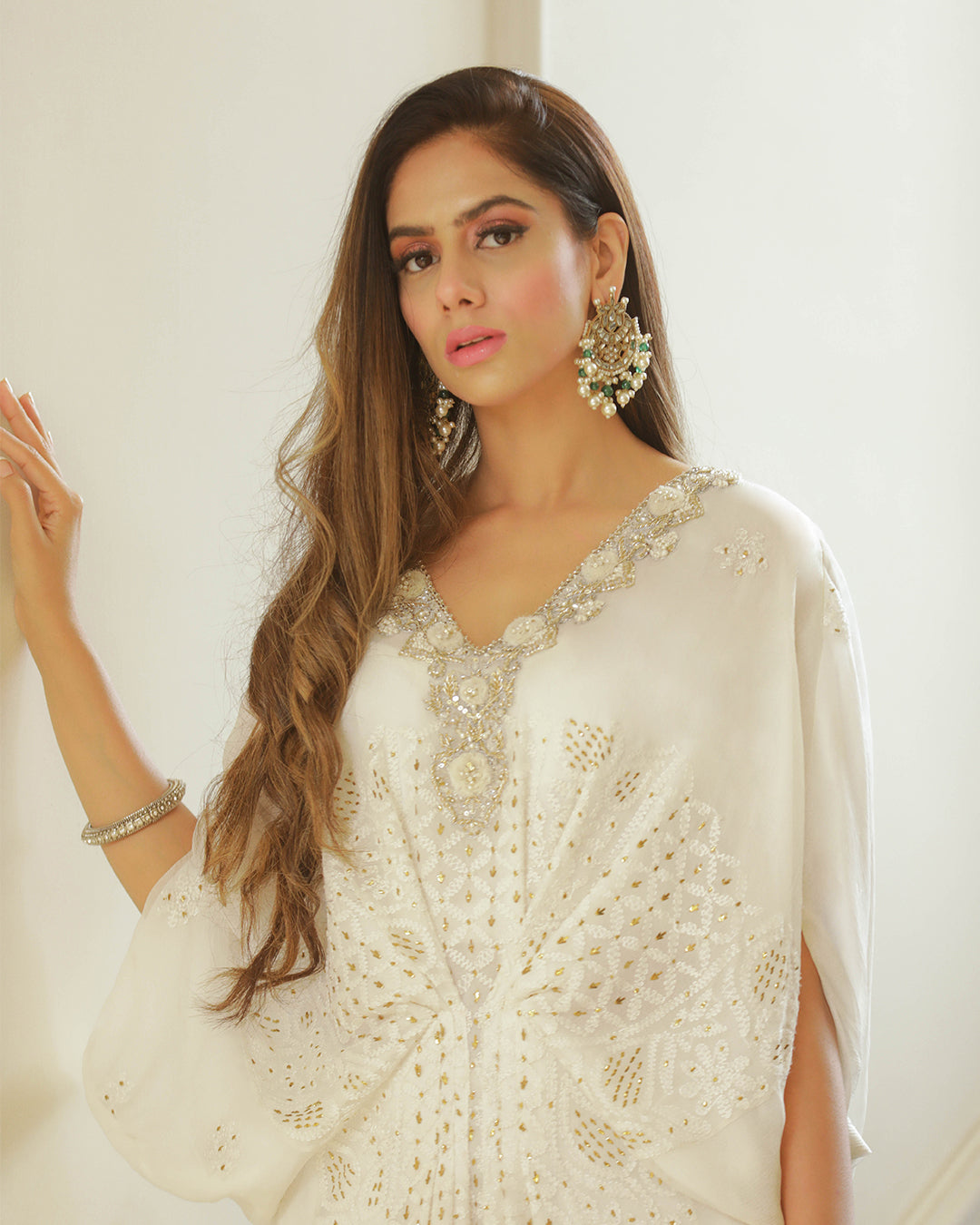 https://cdn.shopify.com/s/files/1/0262/2531/1795/products/IKRIMA_1.jpg?v=1599997489