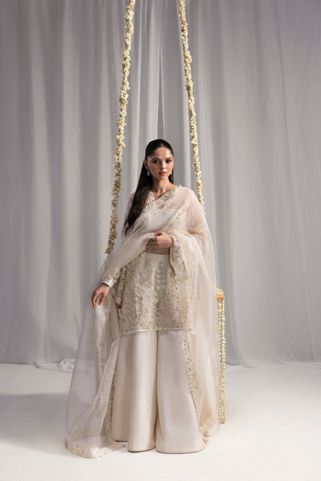 IVORY LUXURY WEDDING EDIT 2025 (NPA3-25452) - TAKING ORDERS FOR NOVEMBER   2026