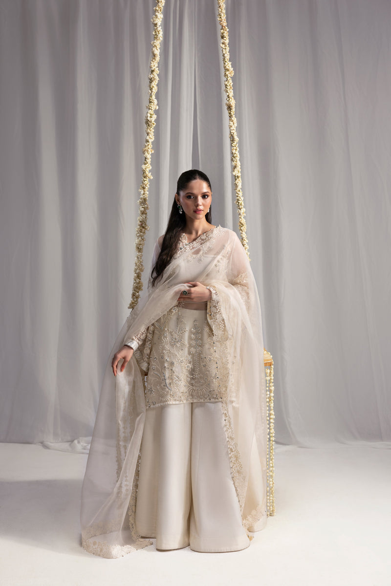 IVORY LUXURY WEDDING EDIT 2025 (NPA3-25452) - Taking orders for May Delivery