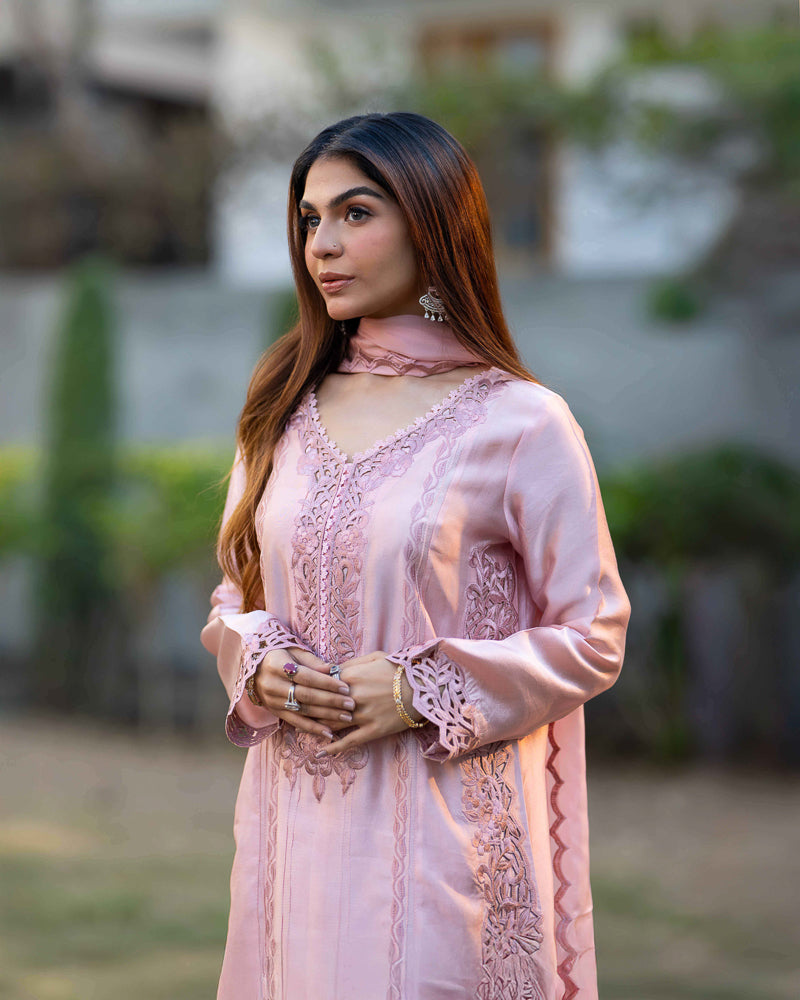 Tea Rose Elegance