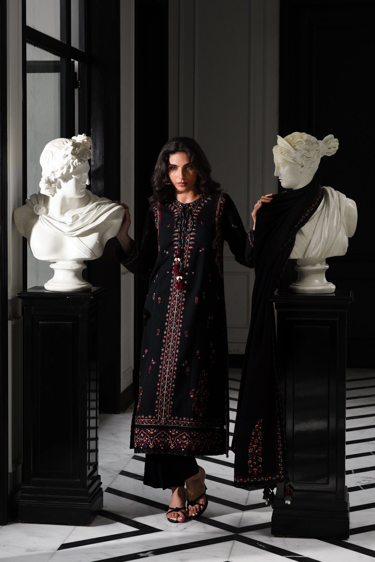 BLACK KASHMIRI LUXURY EMBROIDERED KARANDI SET STITCHED (NEL-25624) READY TO SHIP