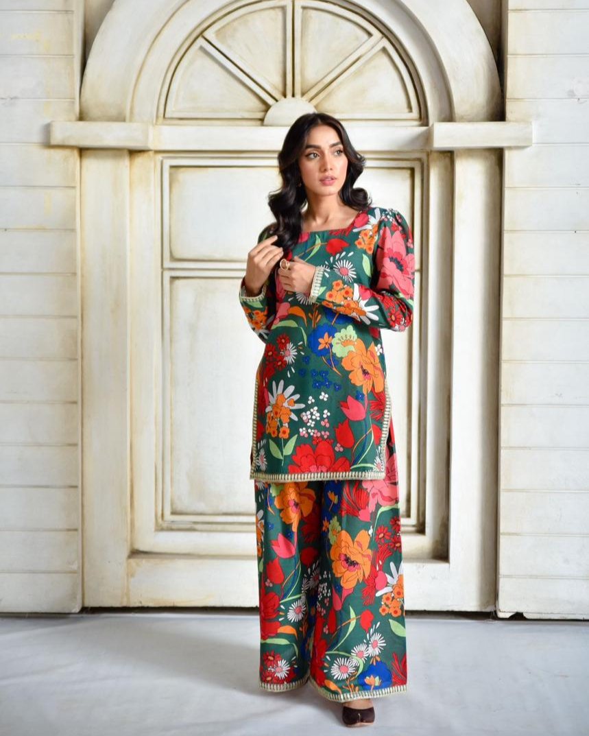 Green Glamour – Elegant Printed Khaddar Suit for Women