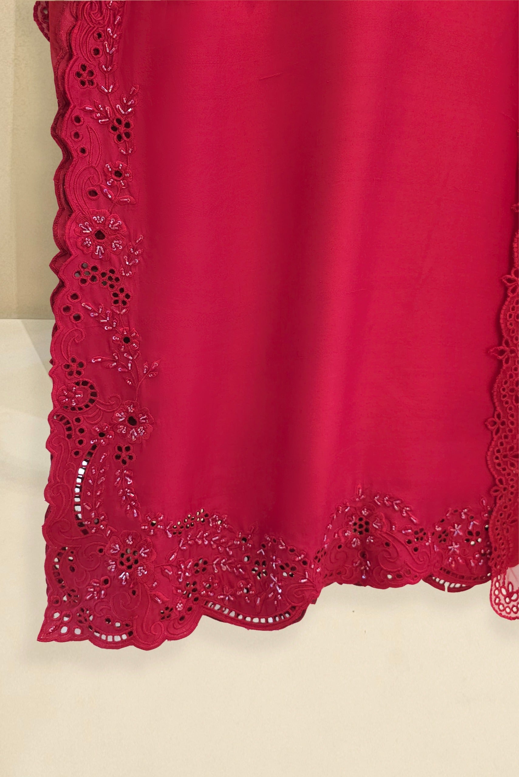 Amara ( Maroon )