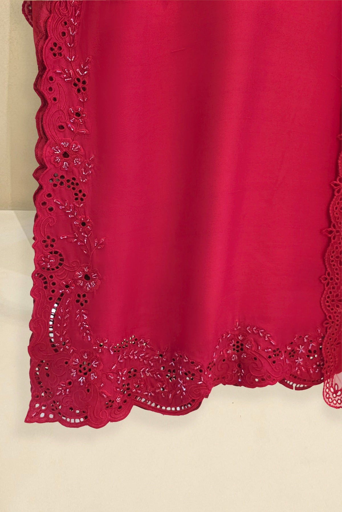 Amara ( Maroon )