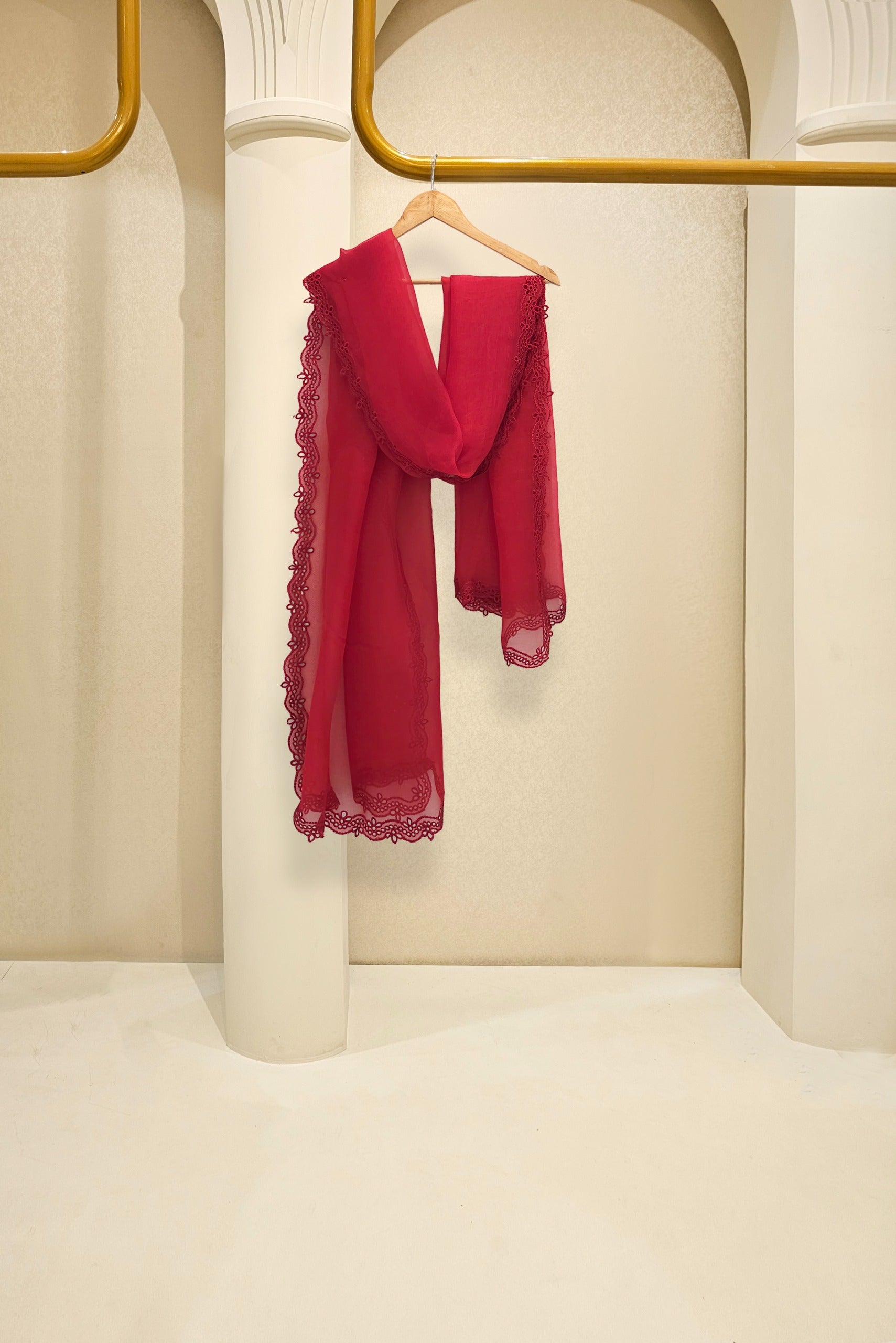 Amara ( Maroon )