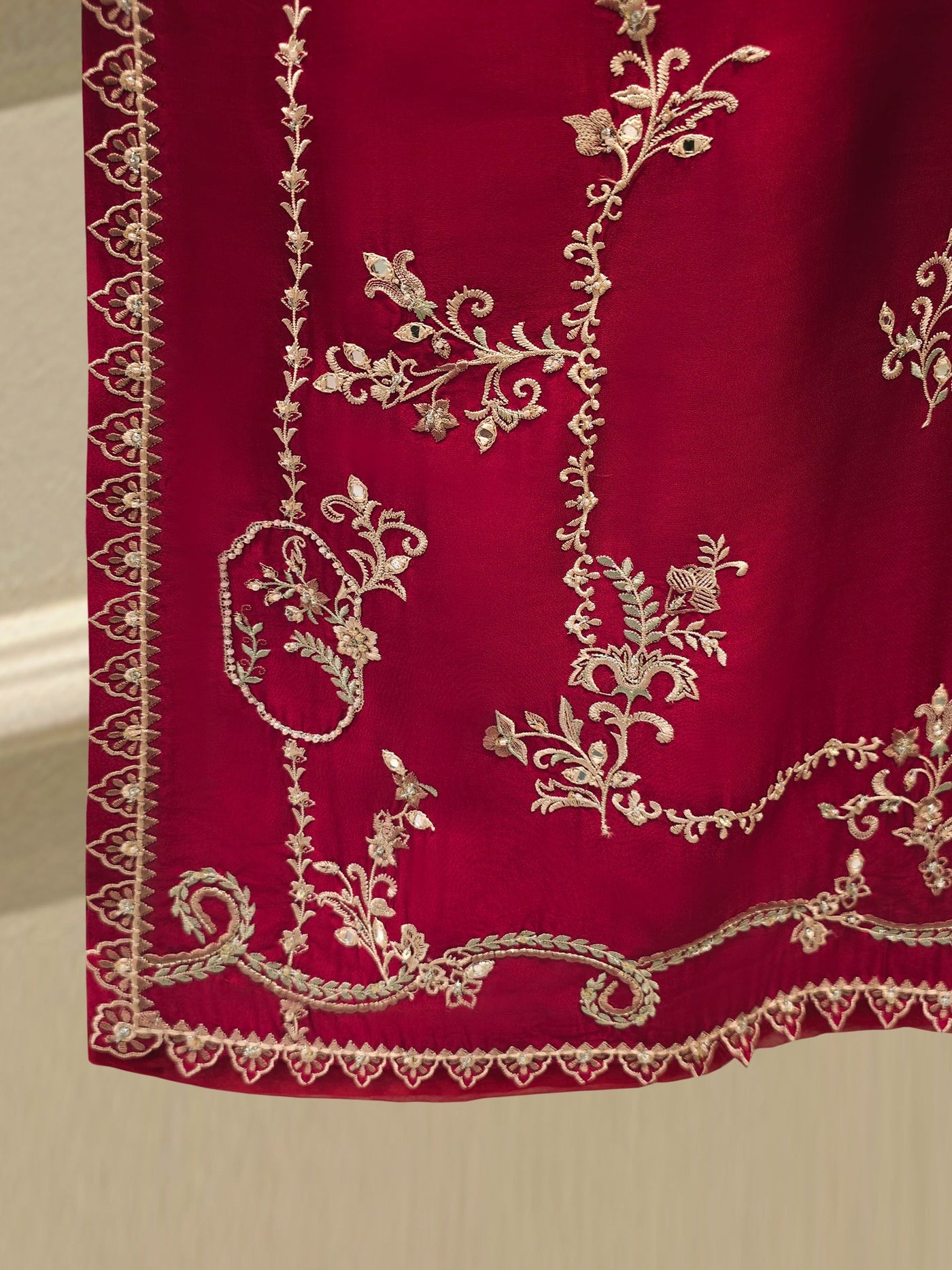 3 Piece- Pure Sheesha Silk Embroidered Suit S113443