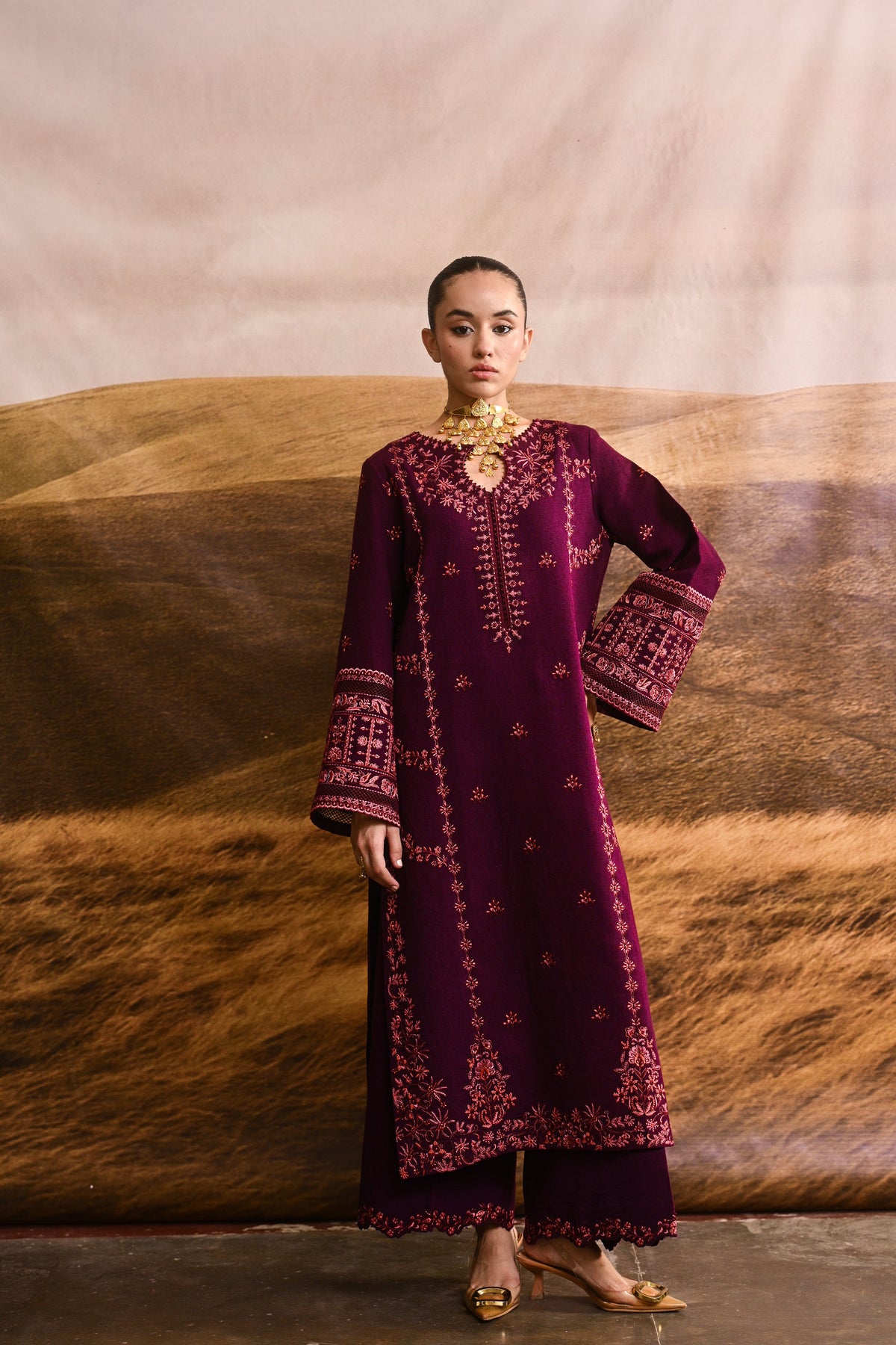 DEEP PLUM LUXURY EMBROIDERED KARANDI 2PCS SET (NPA2-25318)-READY TO WEAR