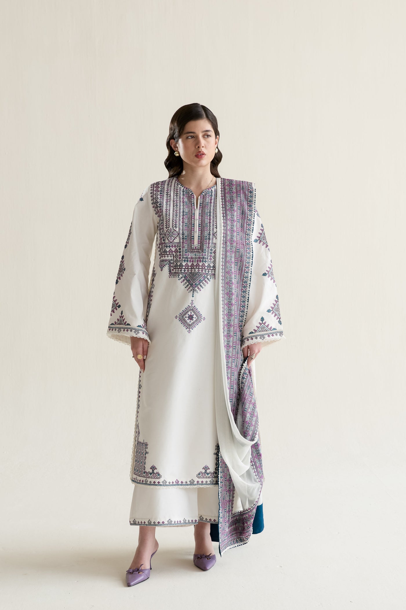 Off-White Luxury Embroidered Lawn 3Pcs Set (Npa3-26406) - Ramadan 2026 Ready To Wear