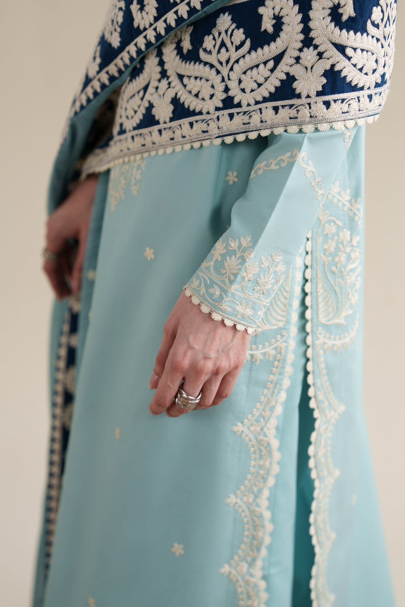 Ice Blue Luxury Embroidered 3Pcs Set (Npa3-26423) - Ready To Wear X Eid Ul Adha 26 / Express Delivery For Eid
