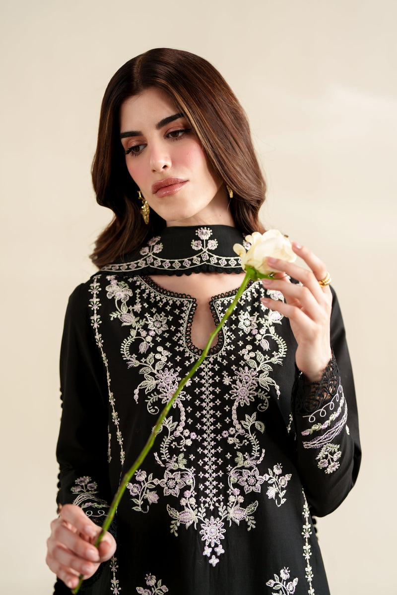 BLACK LUXURY EMBROIDERED 3PCS SET (NPA3-26422)