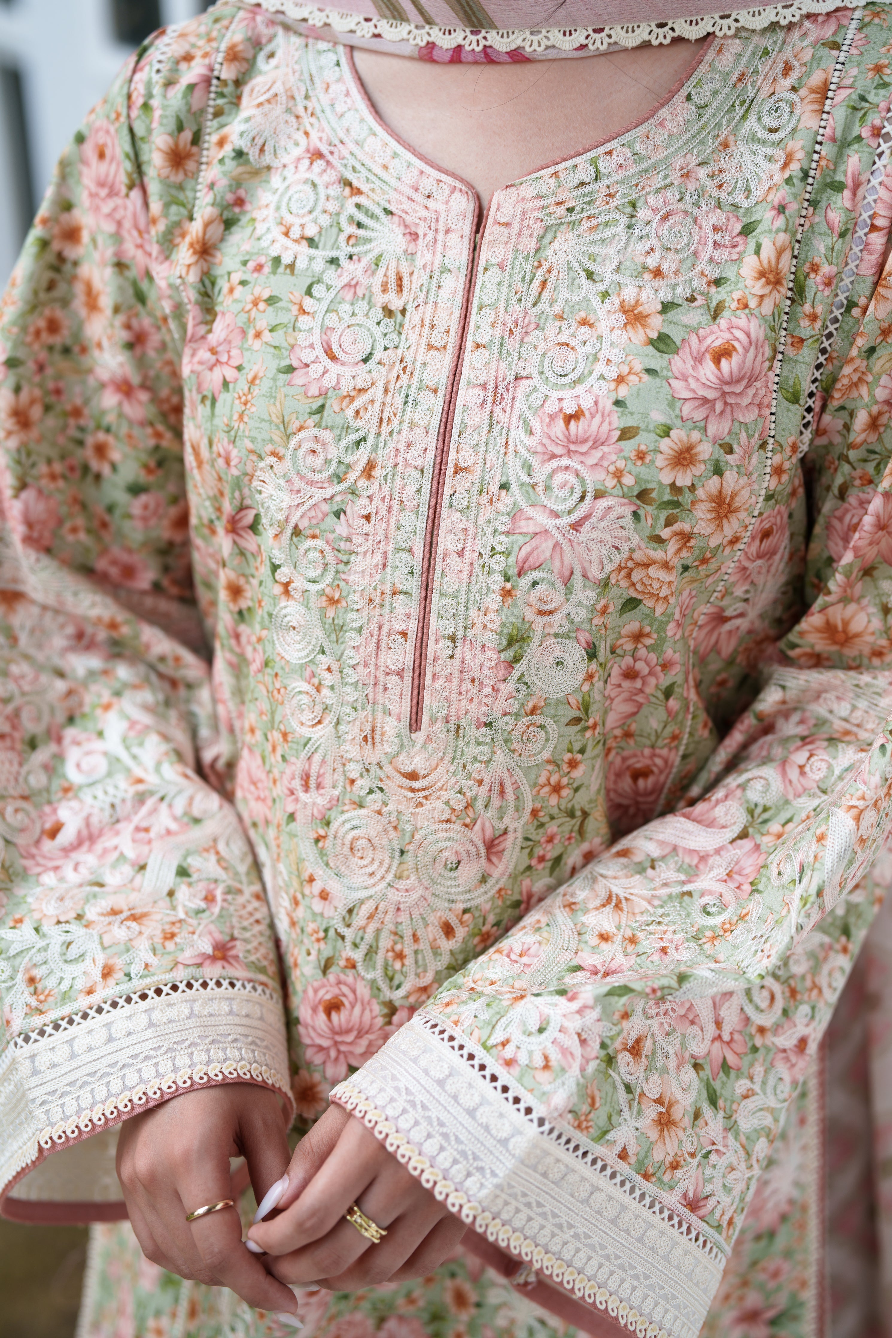 SOFT PISTACHIO LUXURY EMBROIDERED PRINTED PREMIUM COTTON 3PCS SET (NEL-26630)