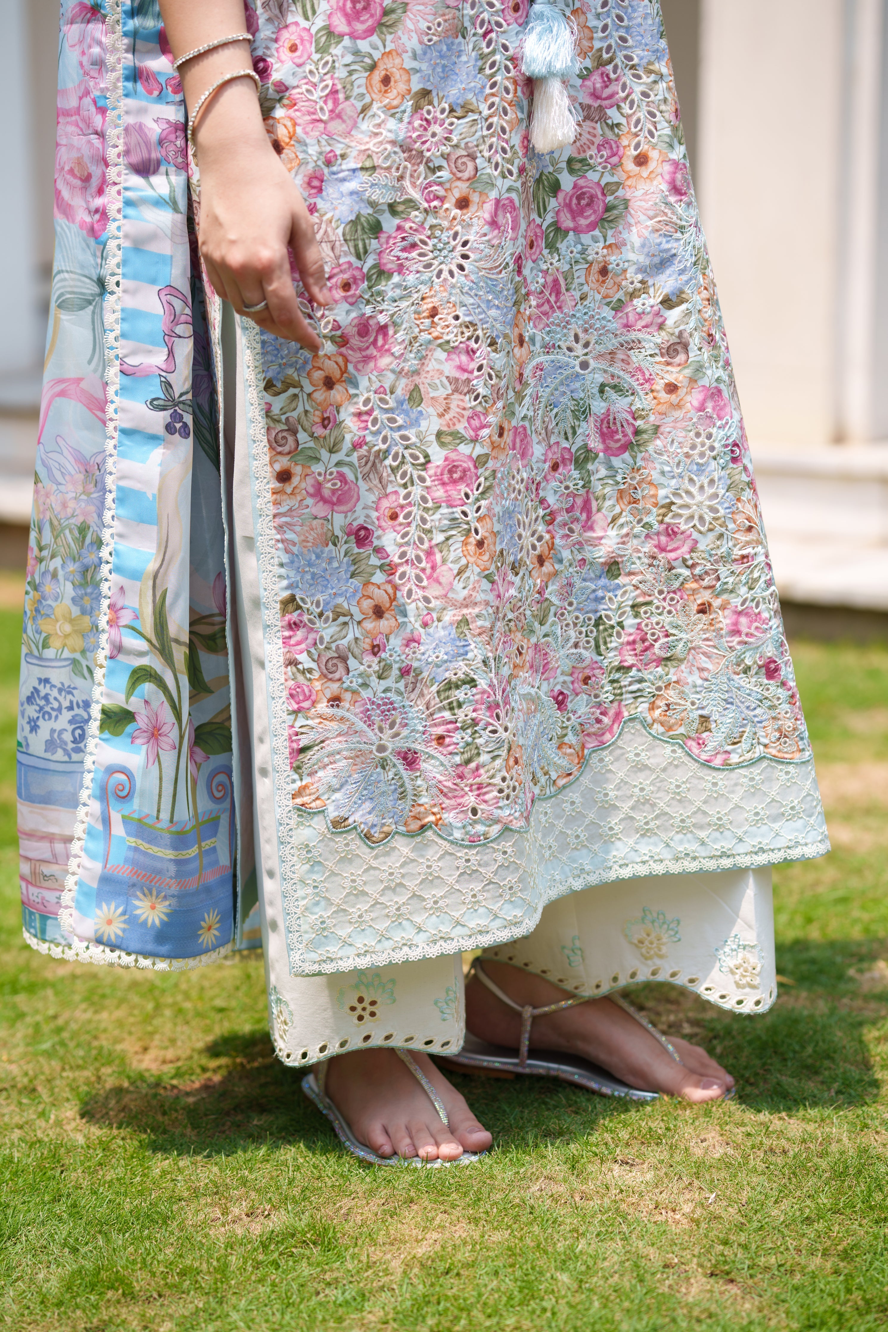 SOFT BLUE LUXURY EMBROIDERED PRINTED  PREMIUM COTTON 3PCS SET (NEL-26628)