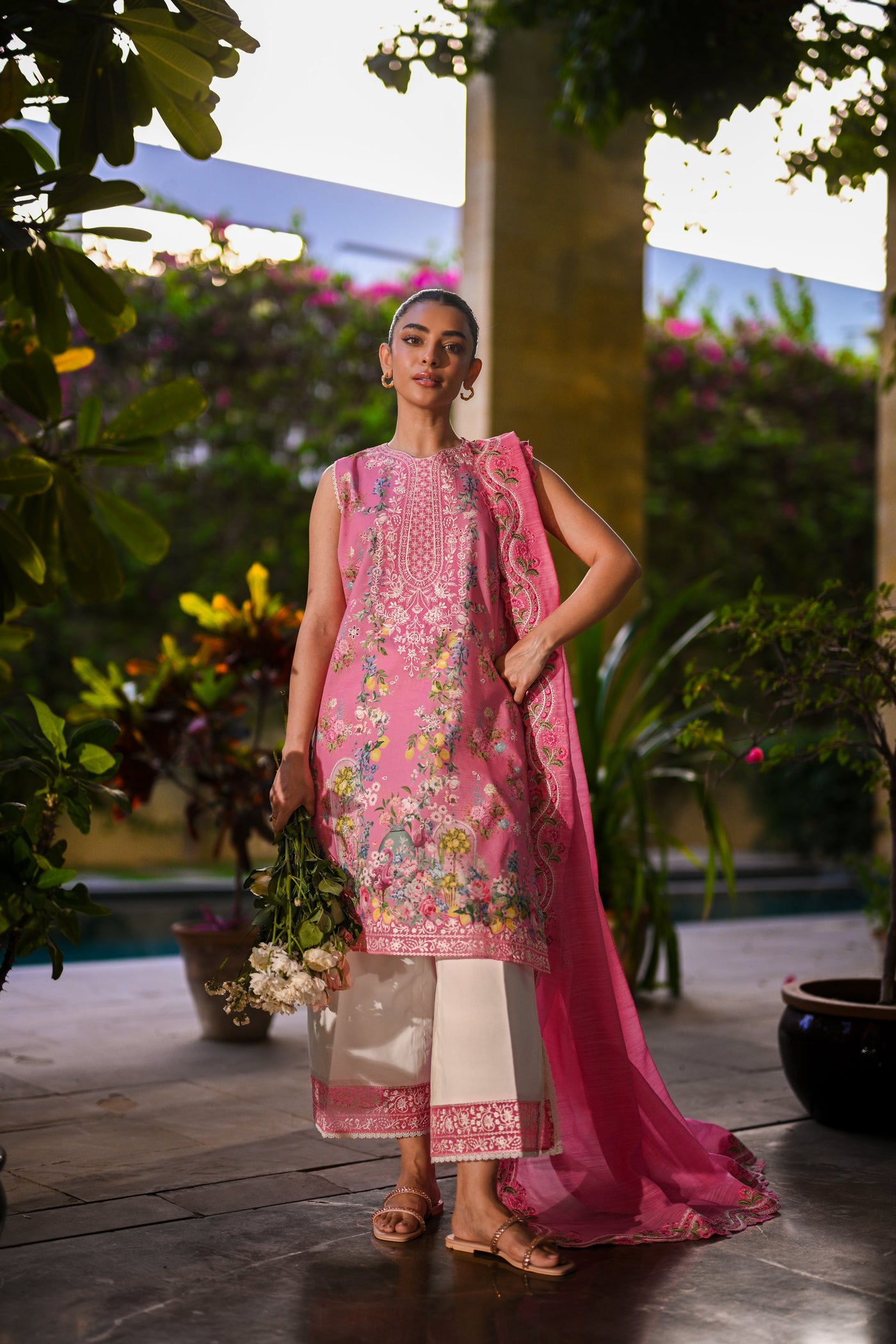 Bloom In May Luxury Printed Embroidered Lawn Set (Nel-25616)