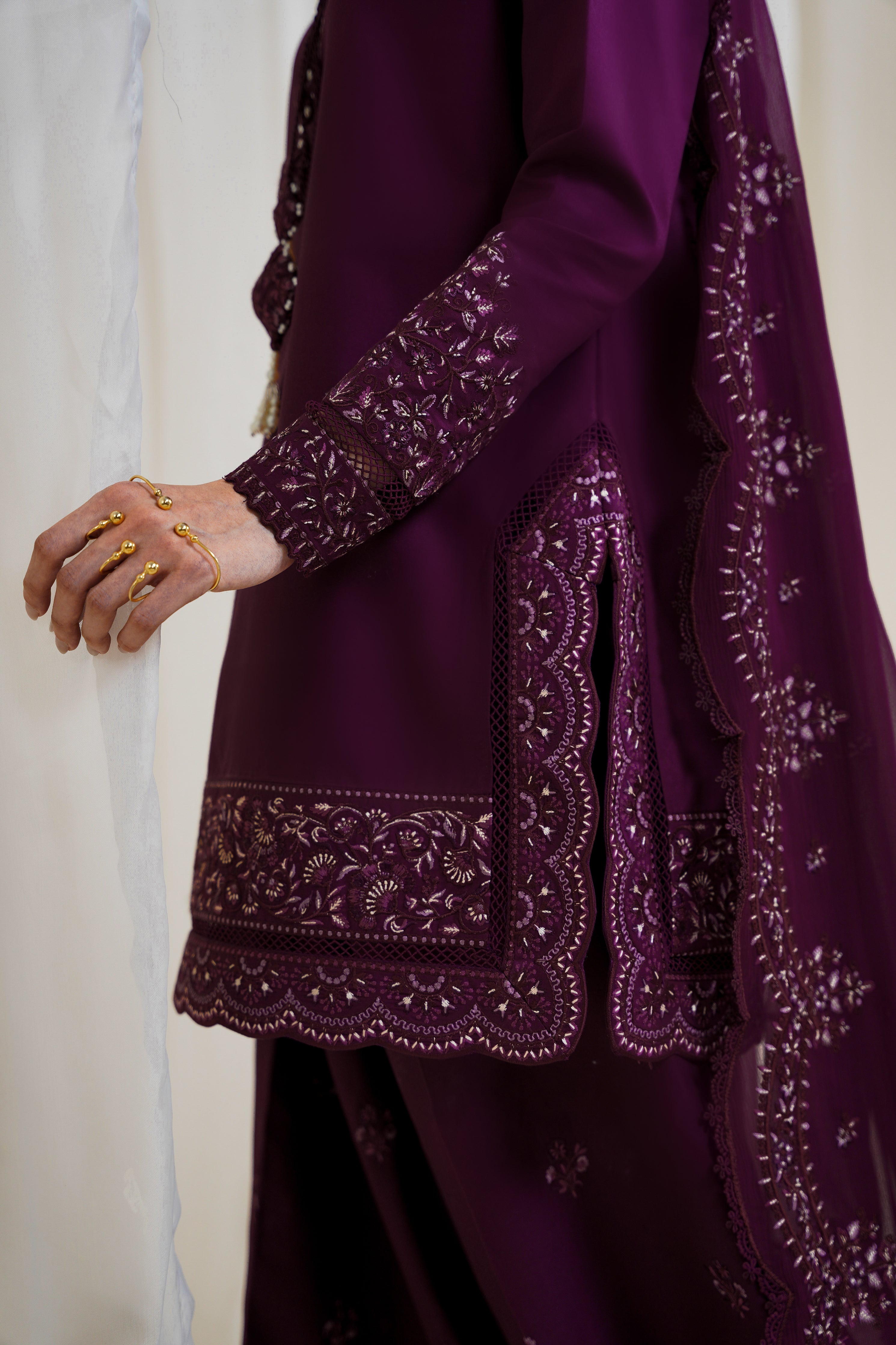 BURGUNDY PLUM FARSHI LUXURY EMBROIDERED 3PCS SET NPA3-25425 (EID 2025 READY TO WEAR)