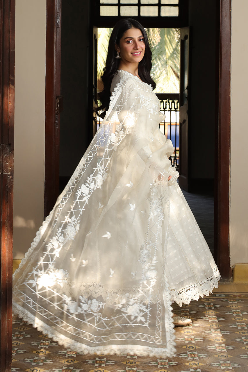 Sunnia Manahil
