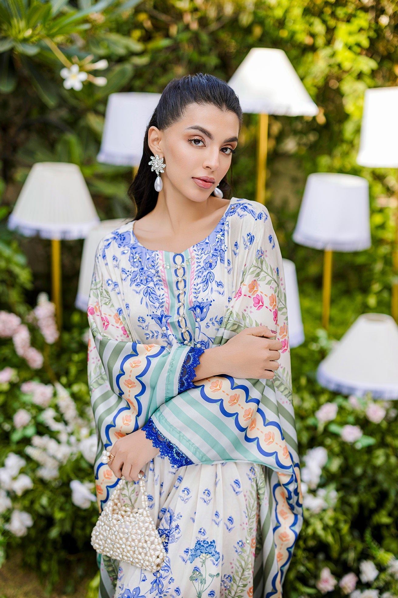 FW25DA-2869 MULTI HAND EMBELLISHED KAFTAN