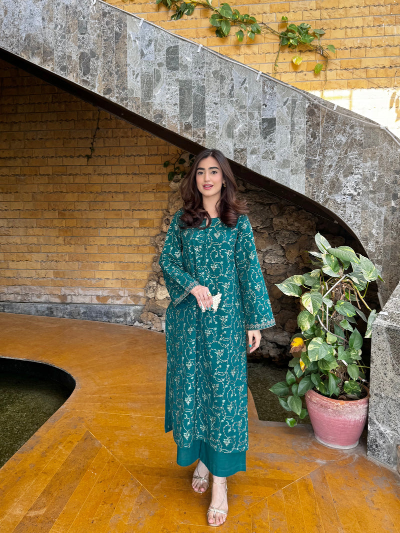 Emerald Green Luxury Embroidered Khaddar 2Pcs Set (Npa2-25322)-Ready To Wear