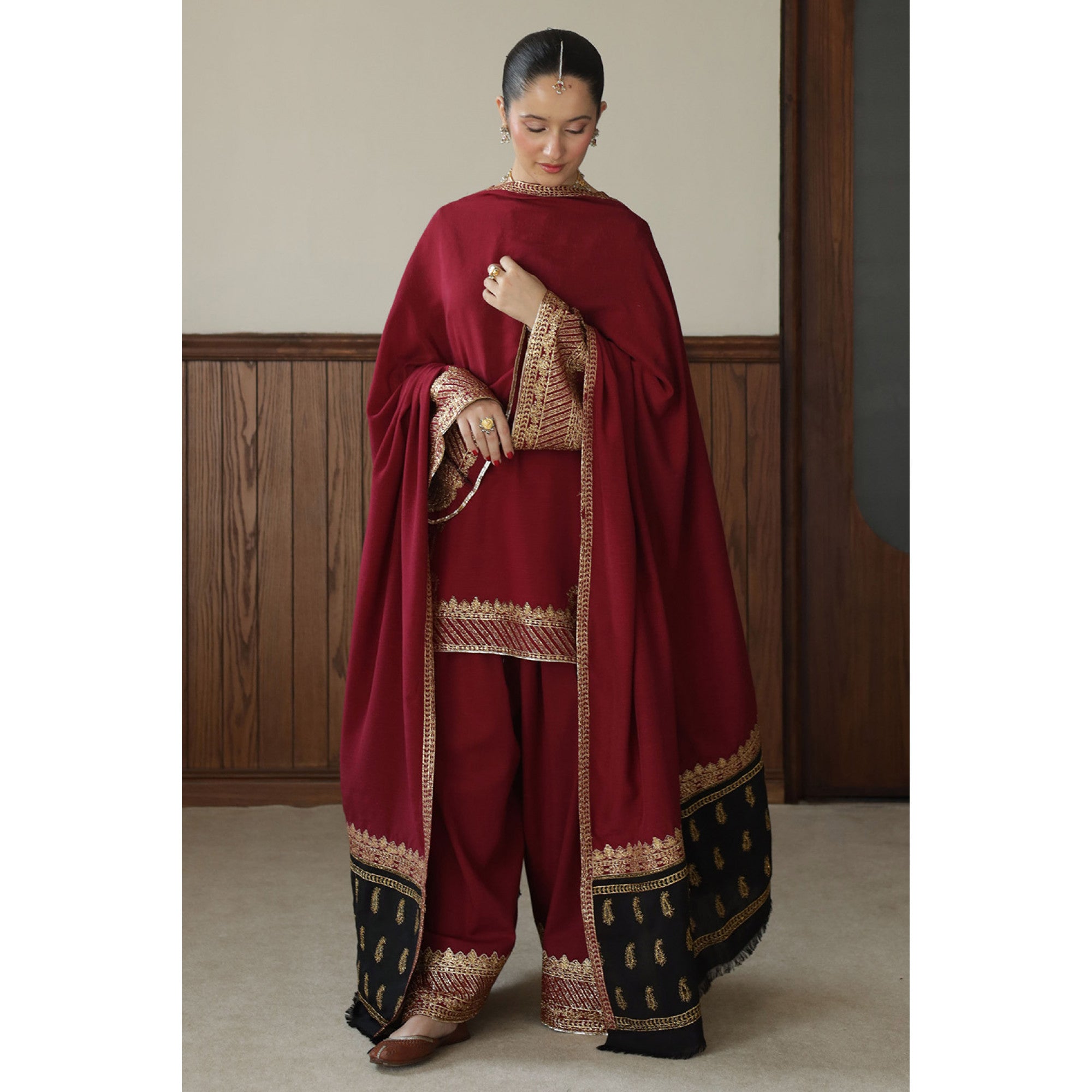 Anari Outfit